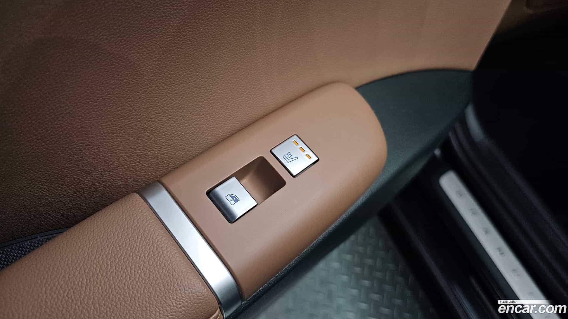 Grandeur Hyundai 2023.1-OPTION-021