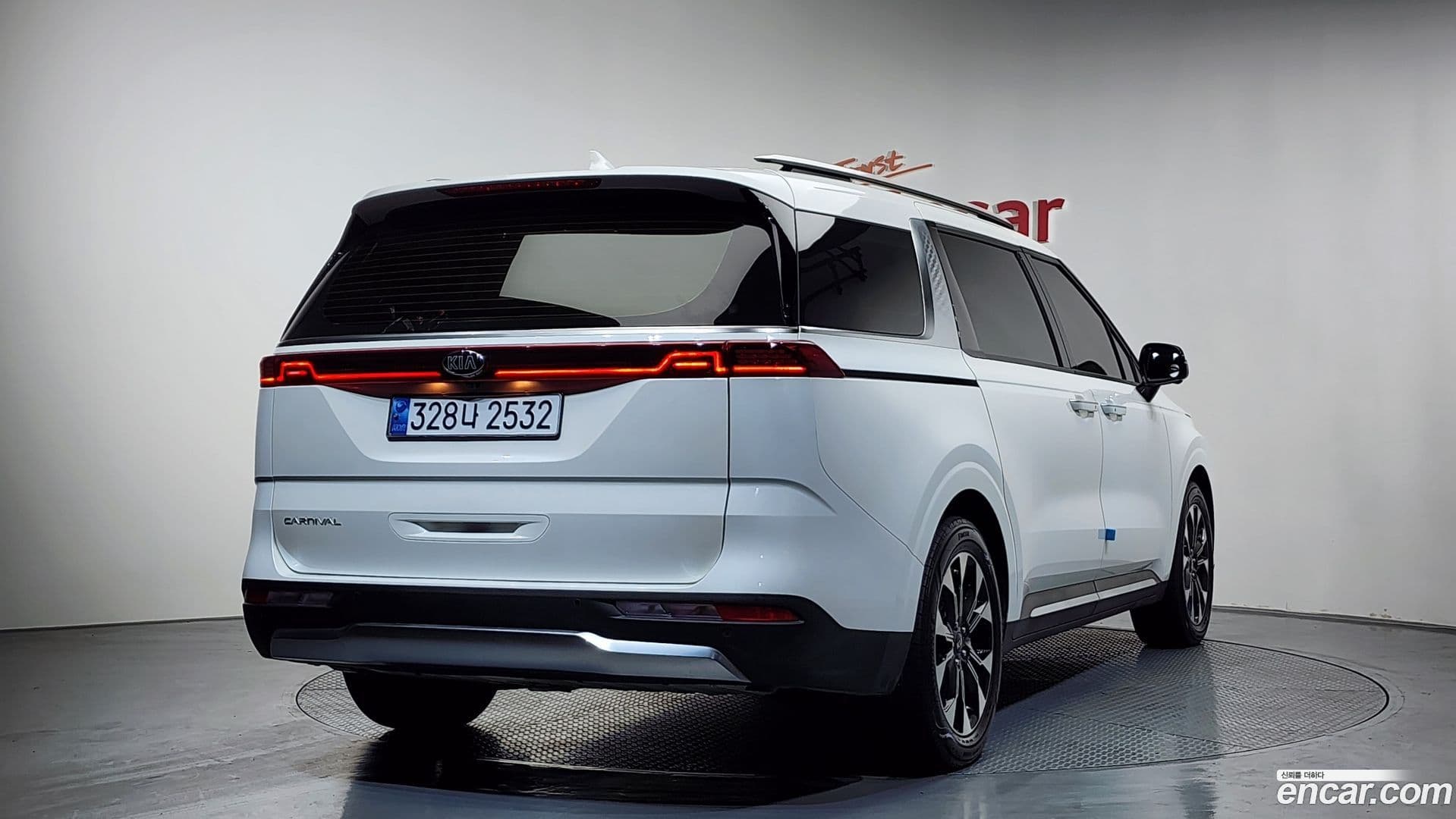 Main__Slider__Photo:Canival Kia 2021.4-1