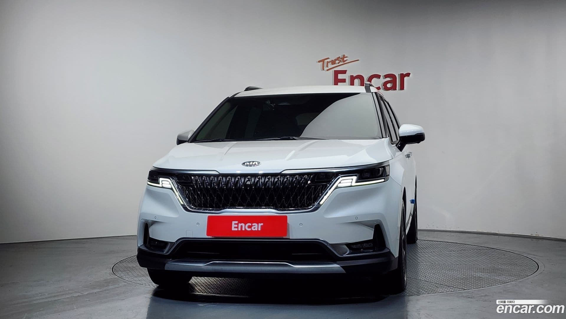 Main__Slider__Photo:Canival Kia 2021.4-2