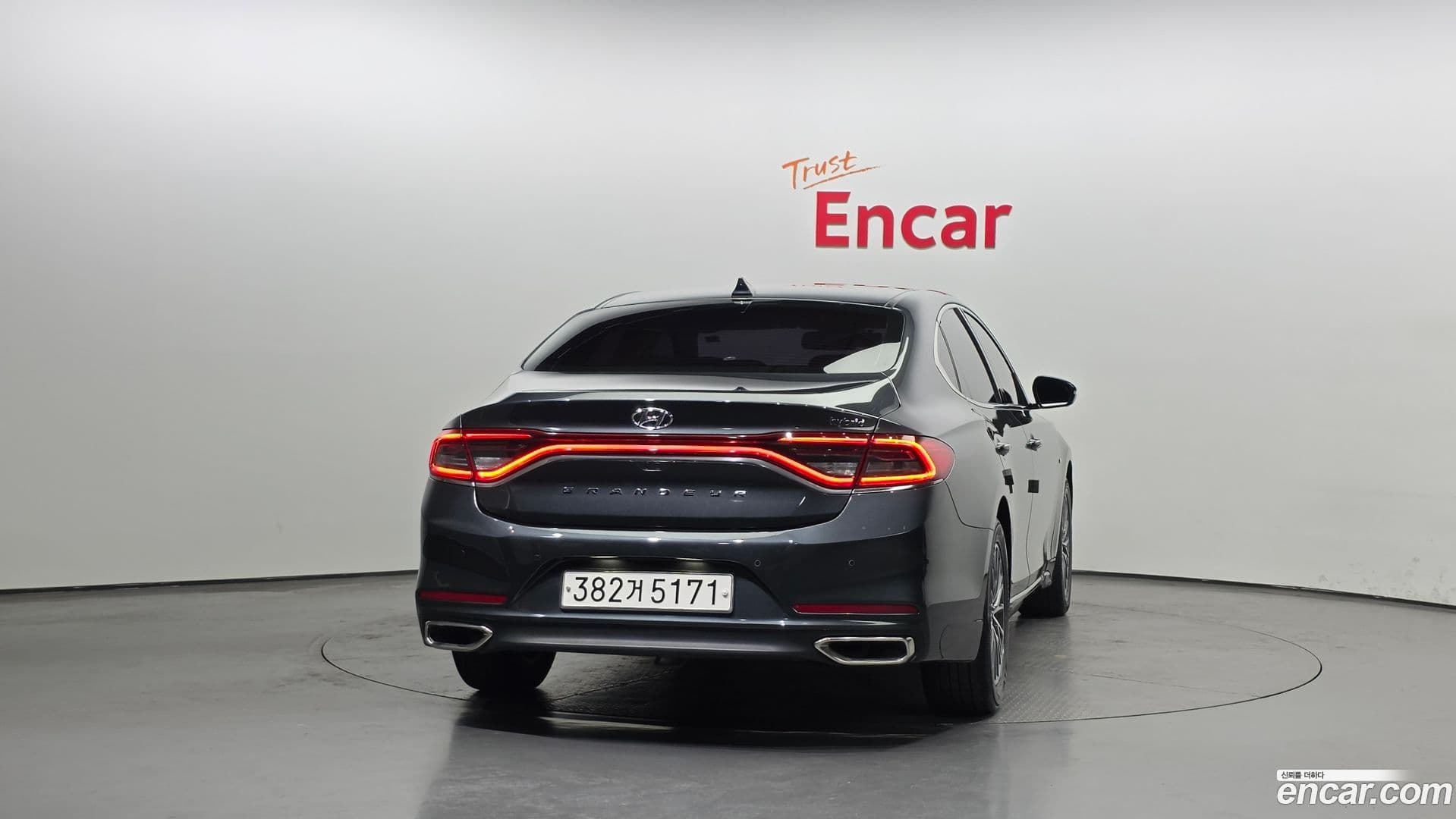 Main__Slider__Photo:Grandeur Hyundai 2019.5-3