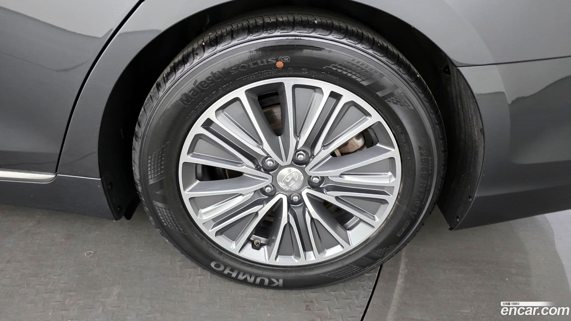 Main__Slider__Photo:Grandeur Hyundai 2019.5-4