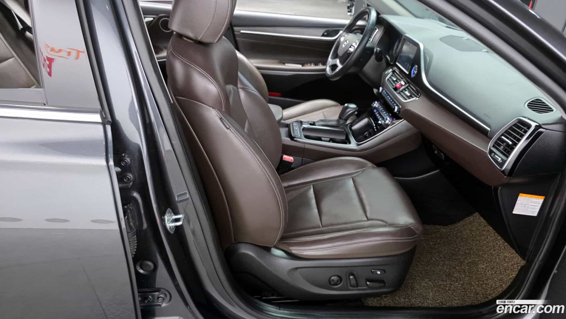 Grandeur Hyundai 2019.5-OPTION-016