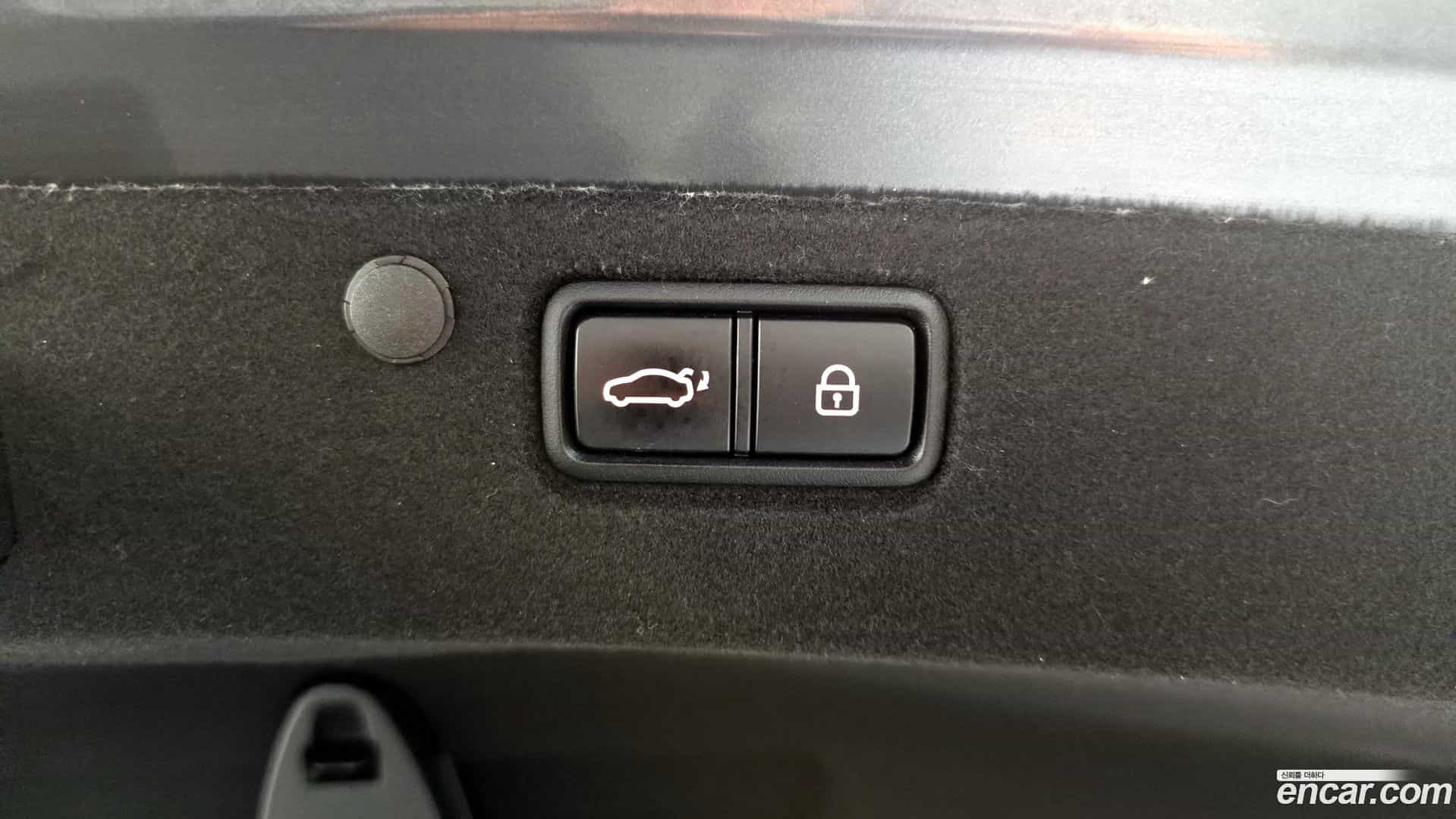 Grandeur Hyundai 2019.5-OPTION-024