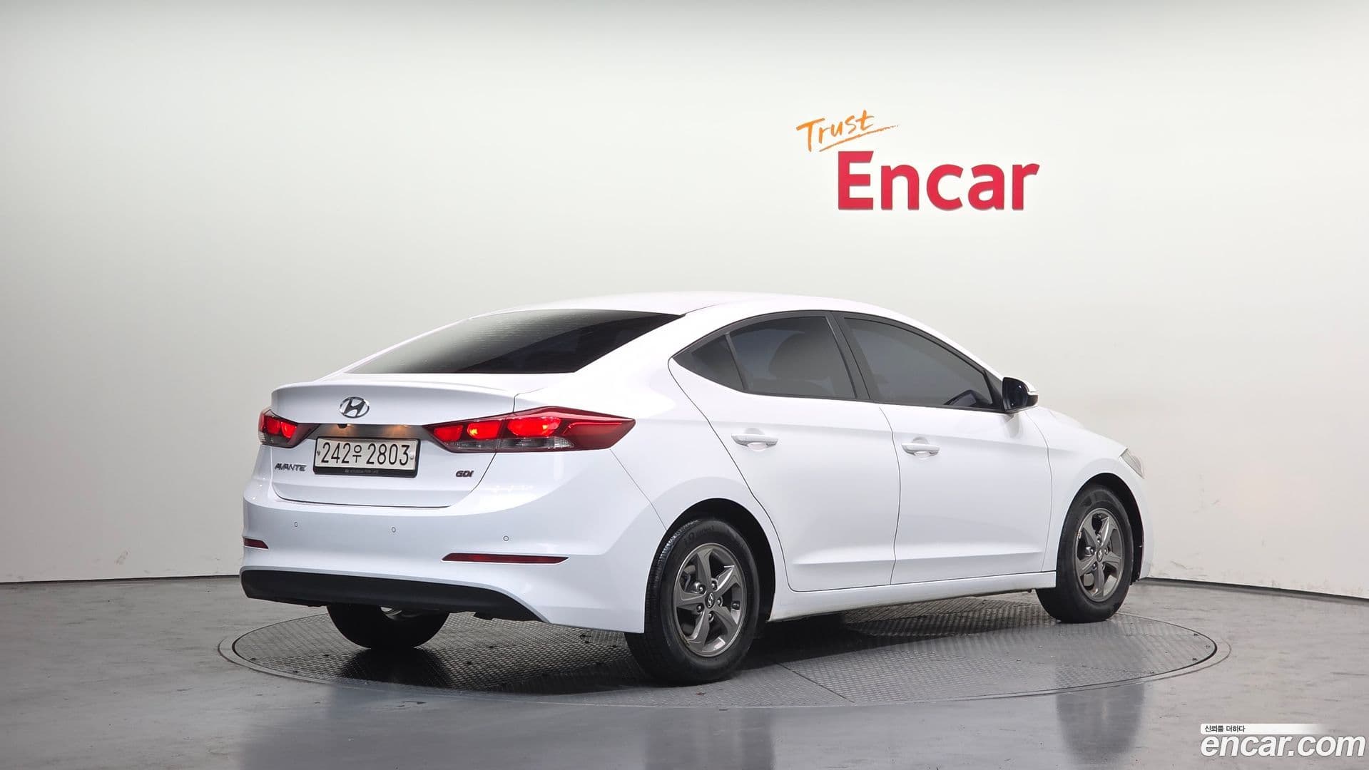 Main__Slider__Photo:AVANTE Hyundai 2016.7-1