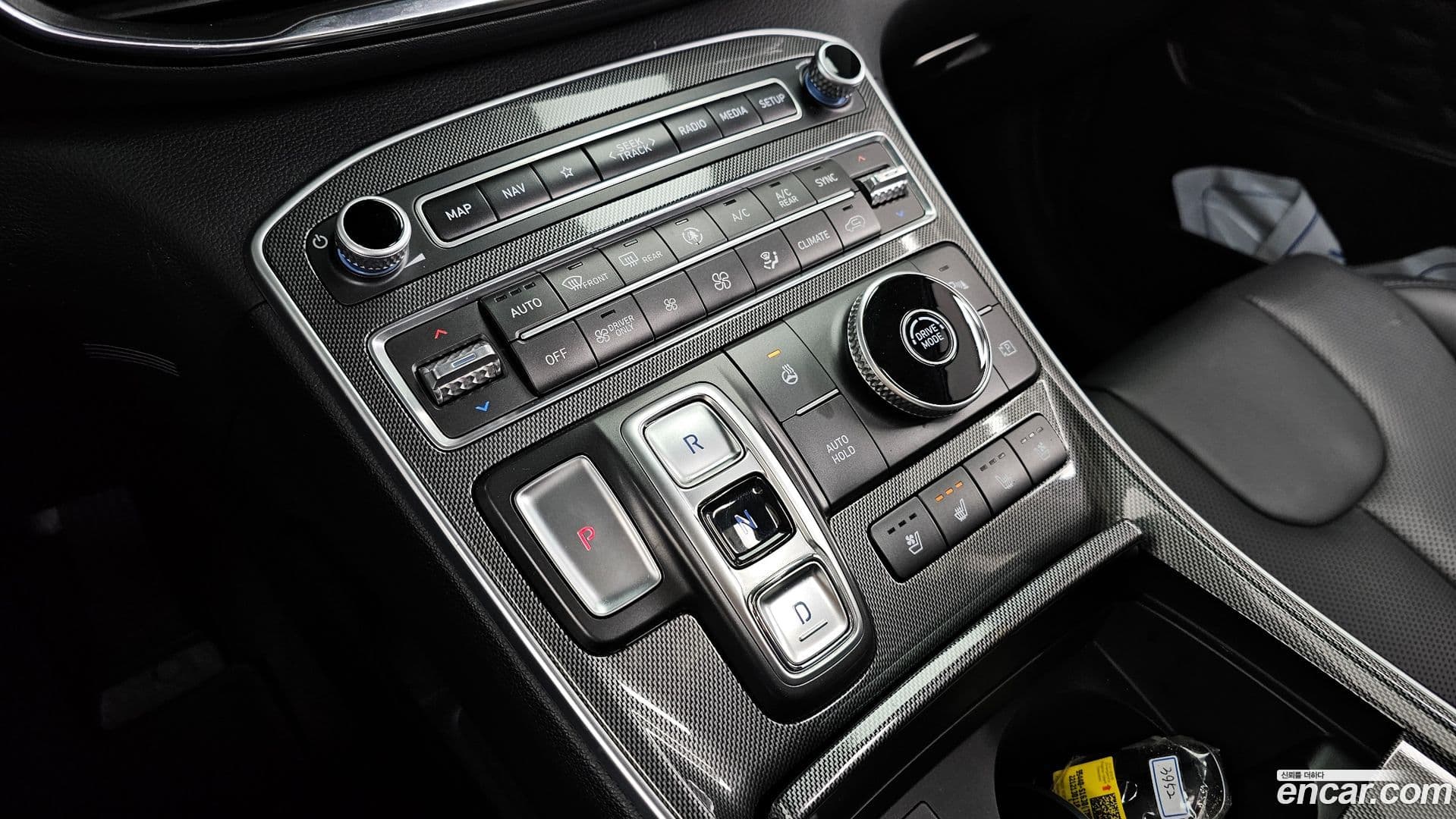 Main__Slider__Photo:Santafe Hyundai 2022.11-8