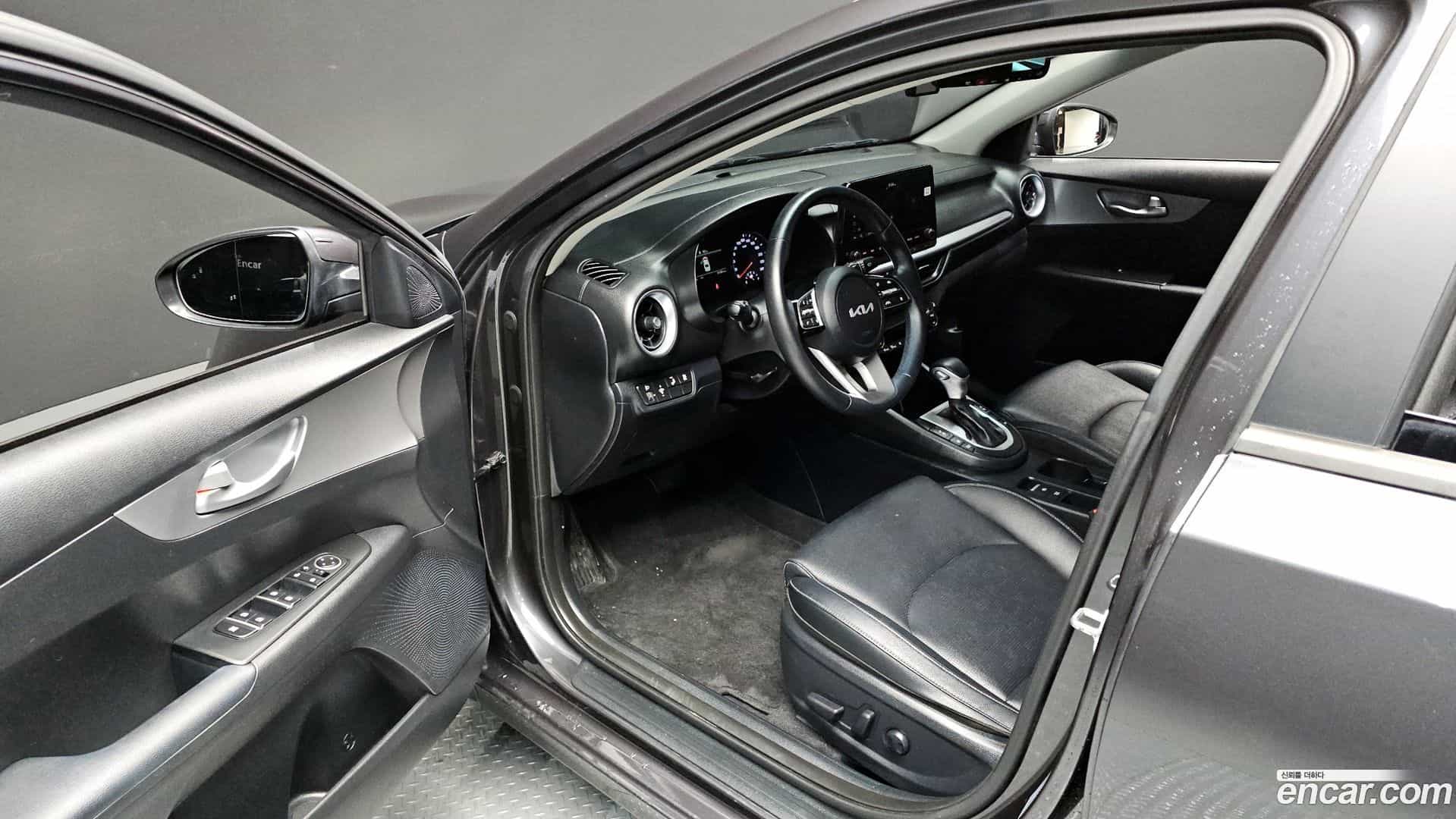 K3 Kia 2022.1-INNER-010