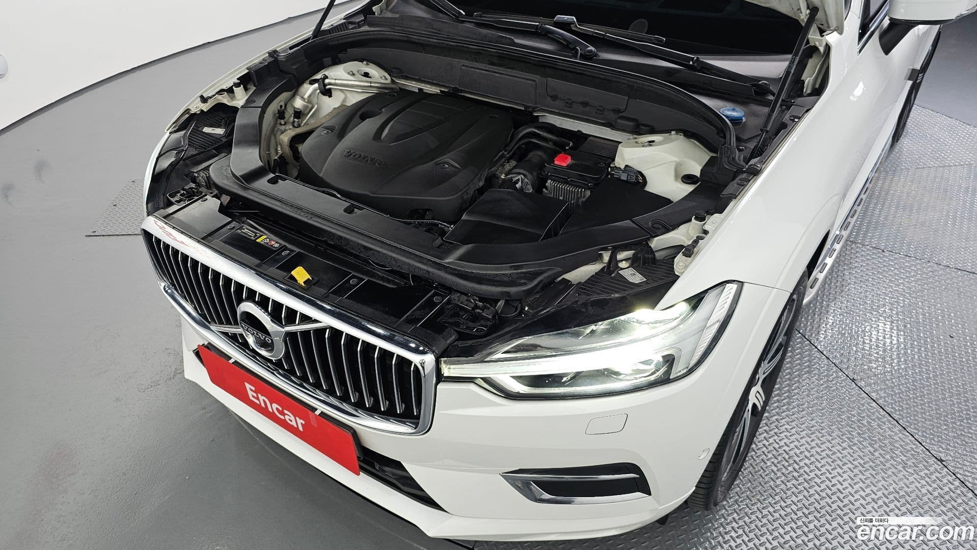 Main__Slider__Photo:XC60 Volvo 2020.5-5