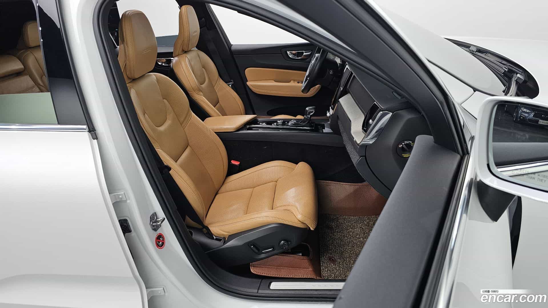 XC60 Volvo 2020.5-OPTION-016