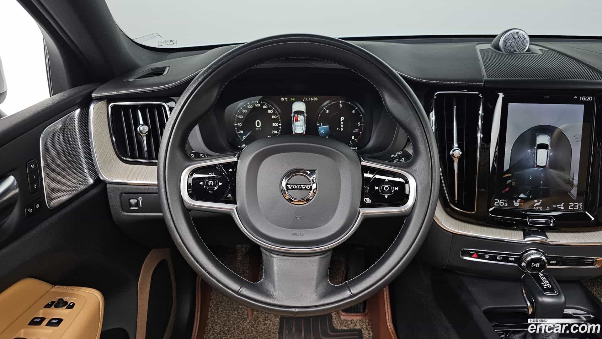 XC60 Volvo 2020.5-OPTION-019