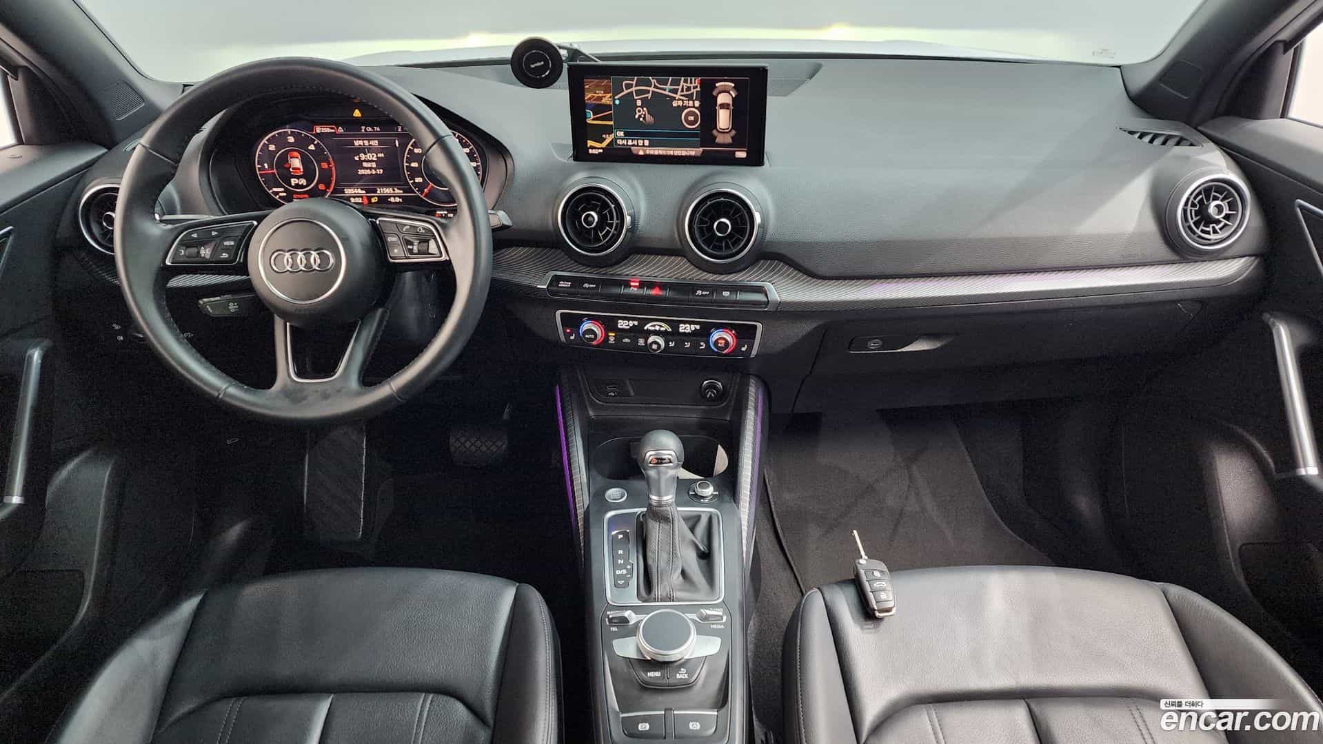 Q2 Audi 2020.10-INNER-007