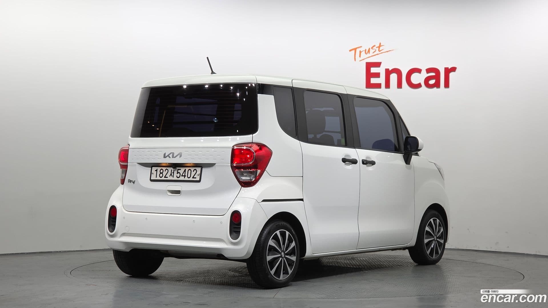 Main__Slider__Photo:RAY Kia 2021.4-1