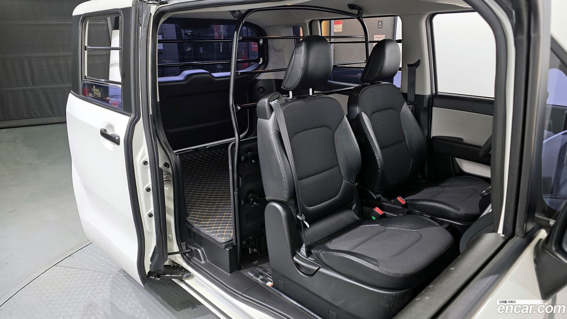 Main__Slider__Photo:RAY Kia 2021.4-10