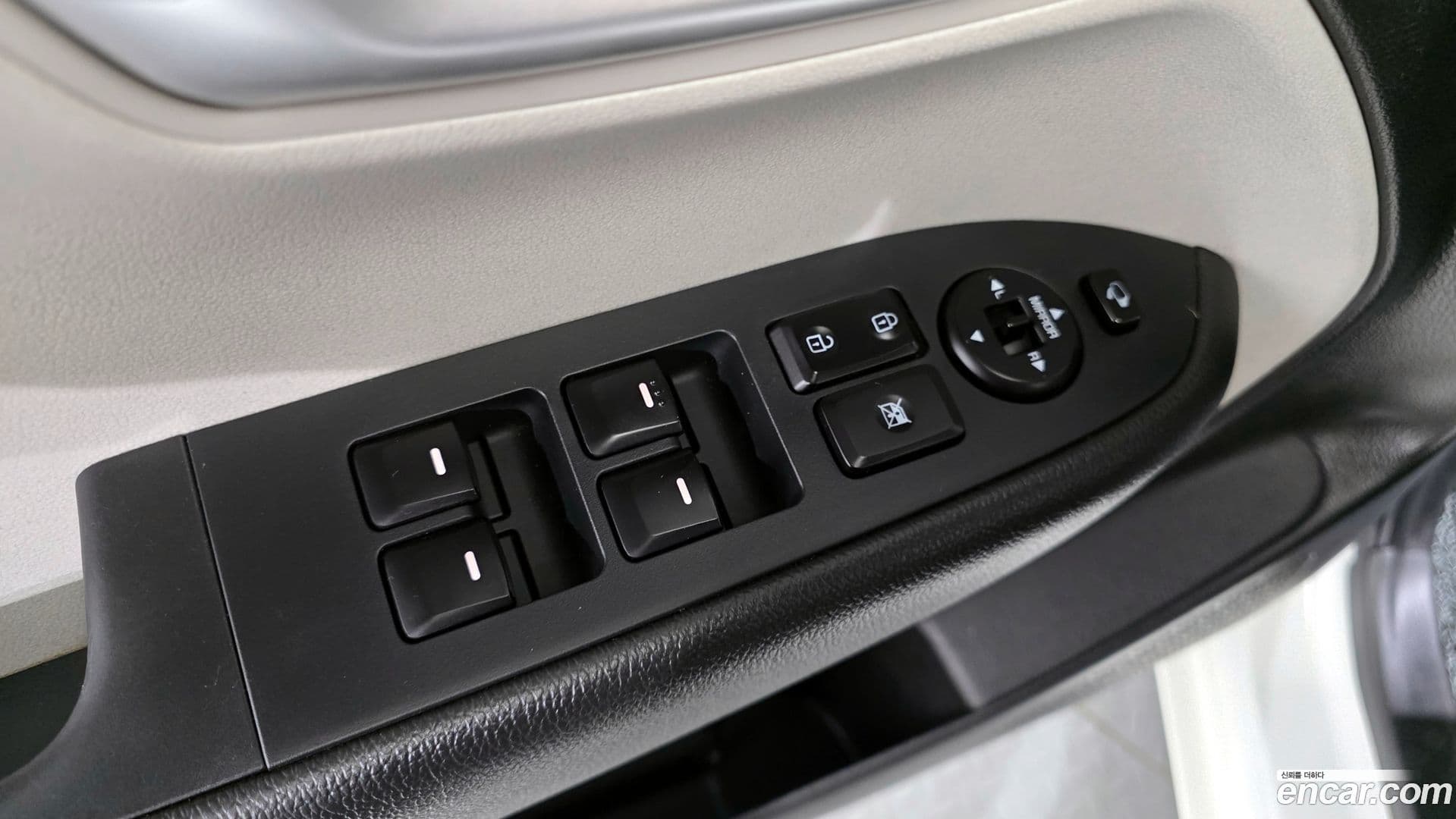 Main__Slider__Photo:RAY Kia 2021.4-12