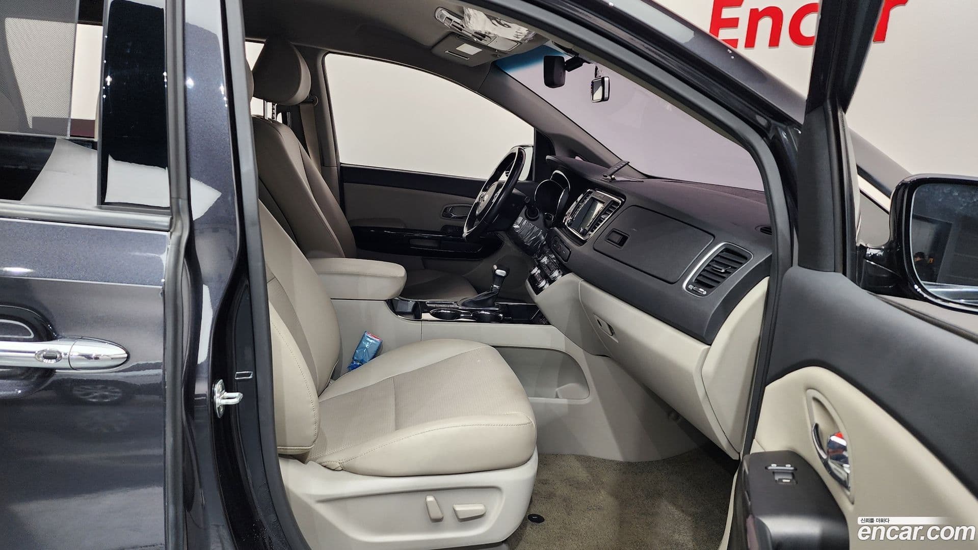 Main__Slider__Photo:Canival Kia 2018.9-10