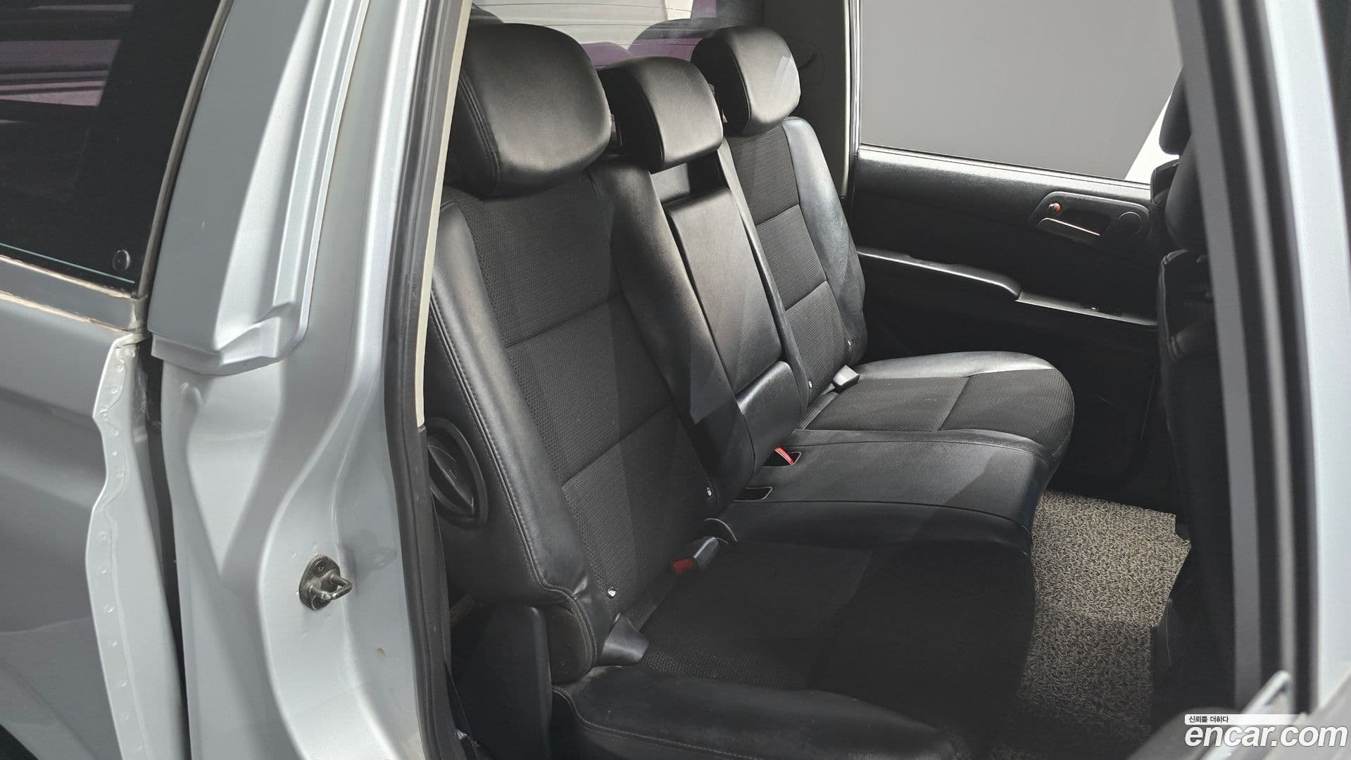 Main__Slider__Photo:KORANDO KG_Mobility_Ssangyong 2014.0-11