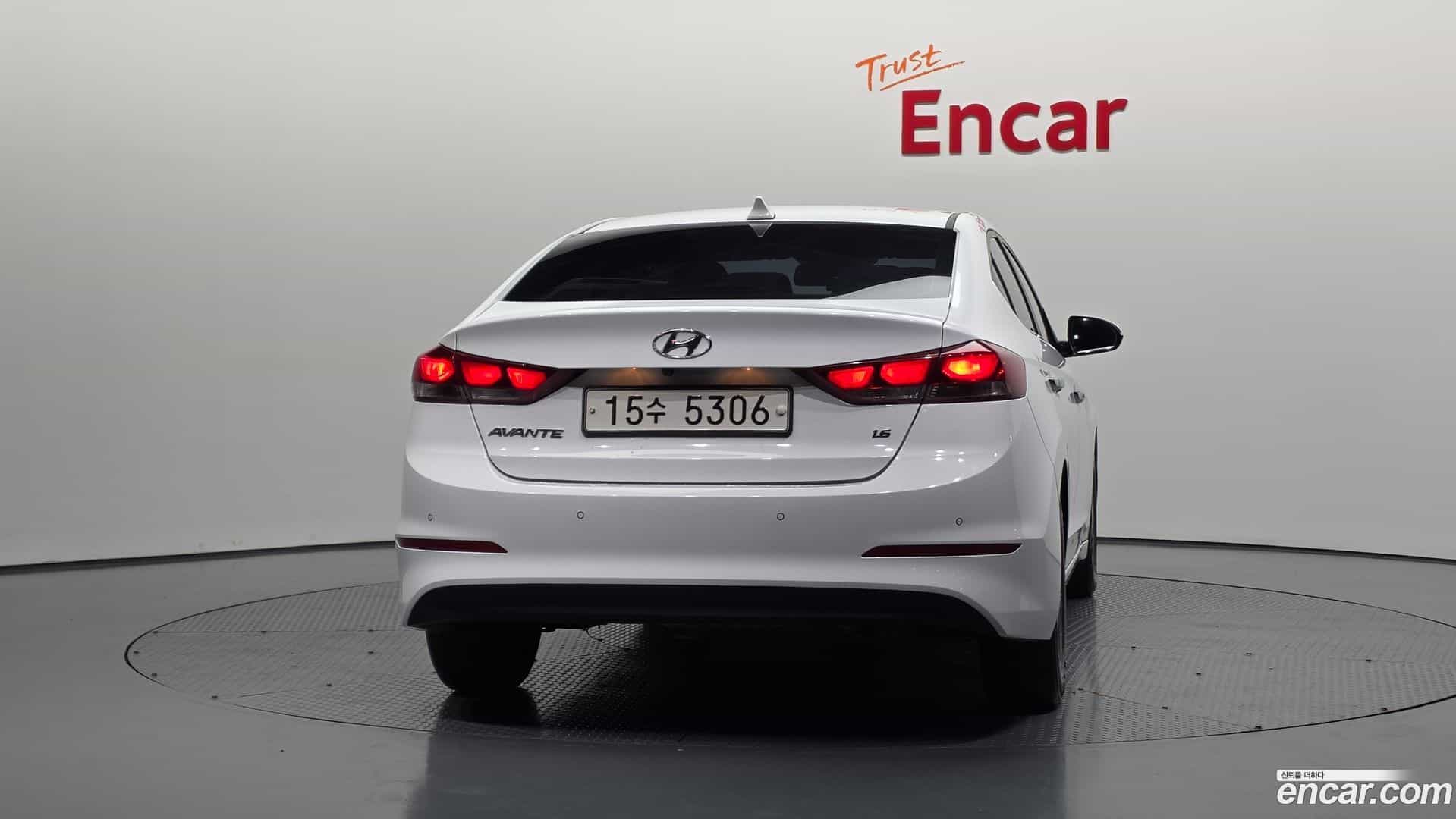 AVANTE Hyundai 2018.3-OUTER-004