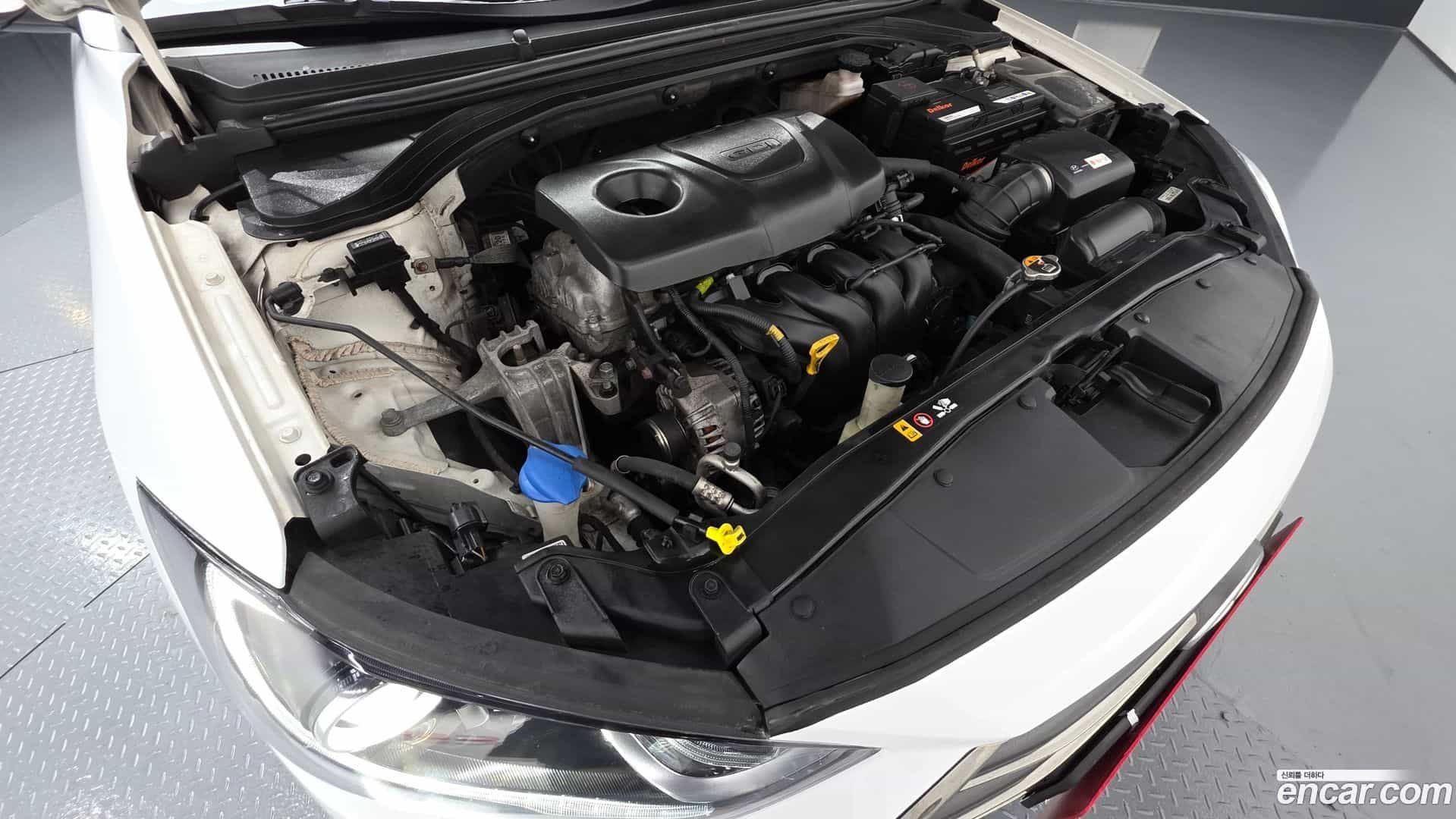 AVANTE Hyundai 2018.3-INNER-006