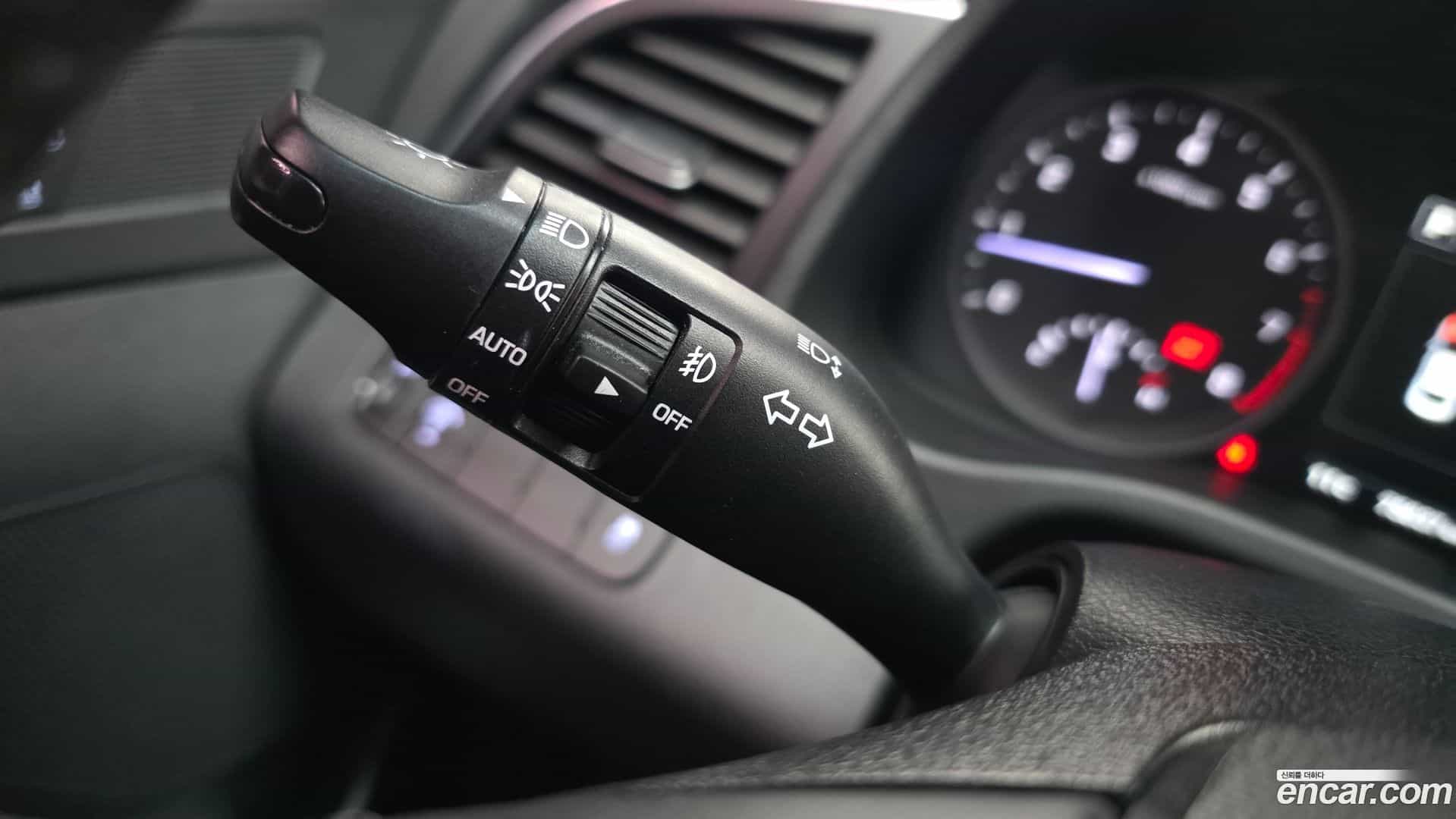 AVANTE Hyundai 2018.3-OPTION-021