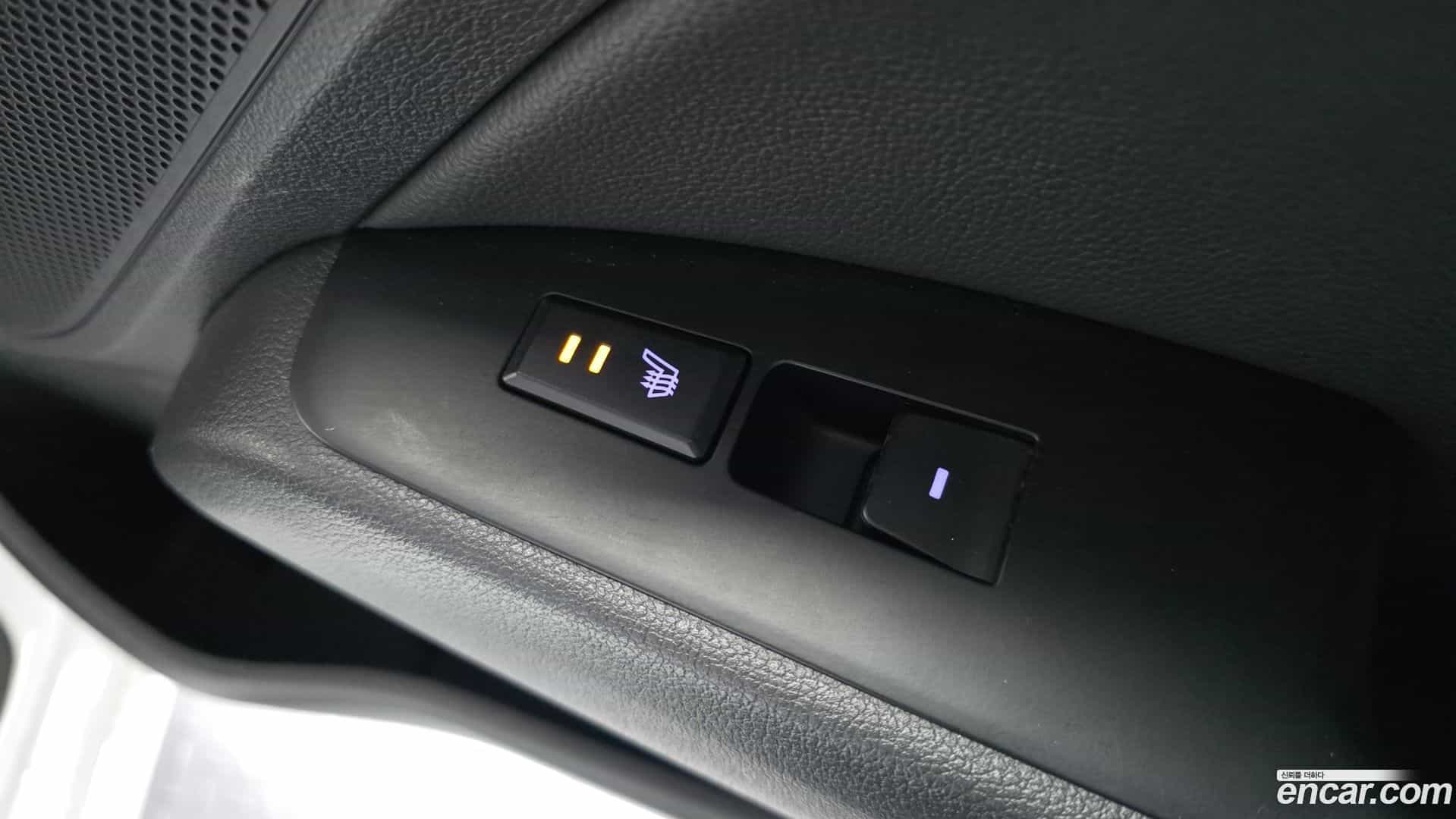 AVANTE Hyundai 2018.3-OPTION-023