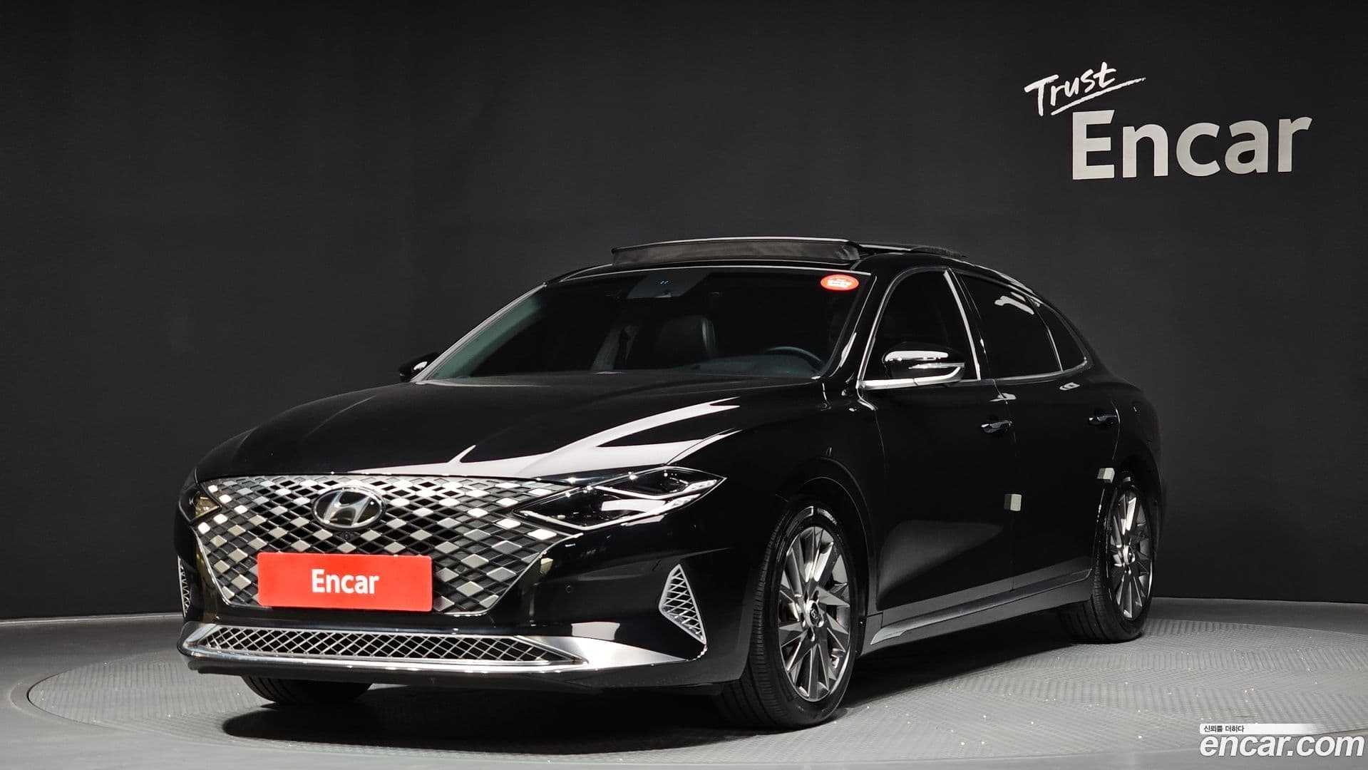 Main__Slider__Photo:Grandeur Hyundai 2020.7-0