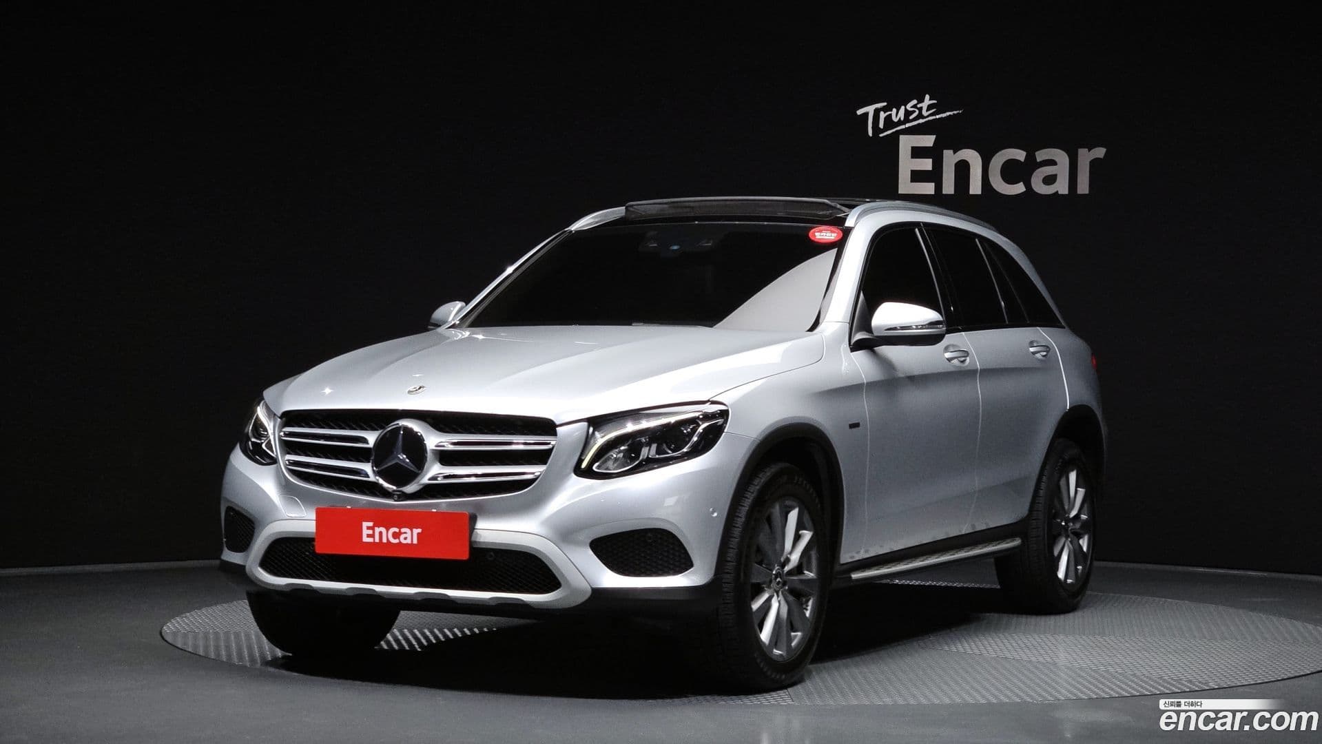 Main__Slider__Photo:GLC-Class Mercedes-Benz 2018.11-0