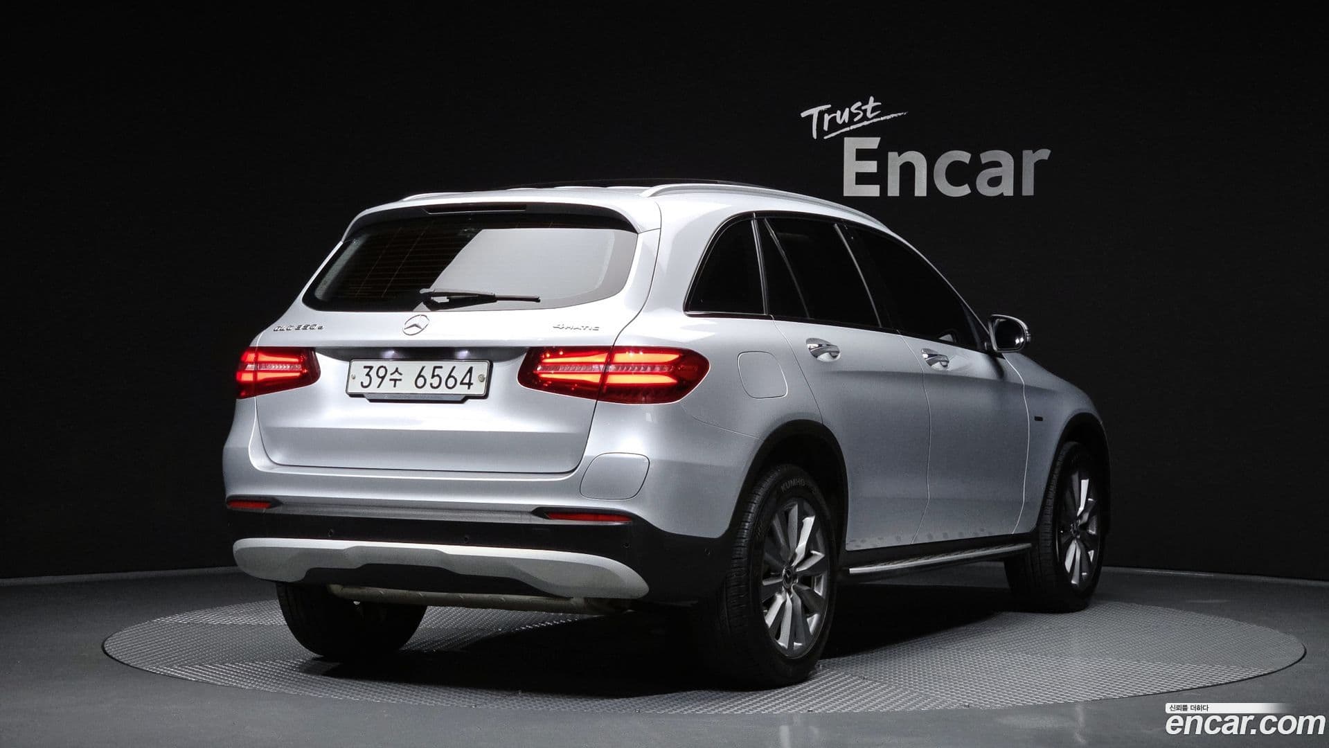 Main__Slider__Photo:GLC-Class Mercedes-Benz 2018.11-1