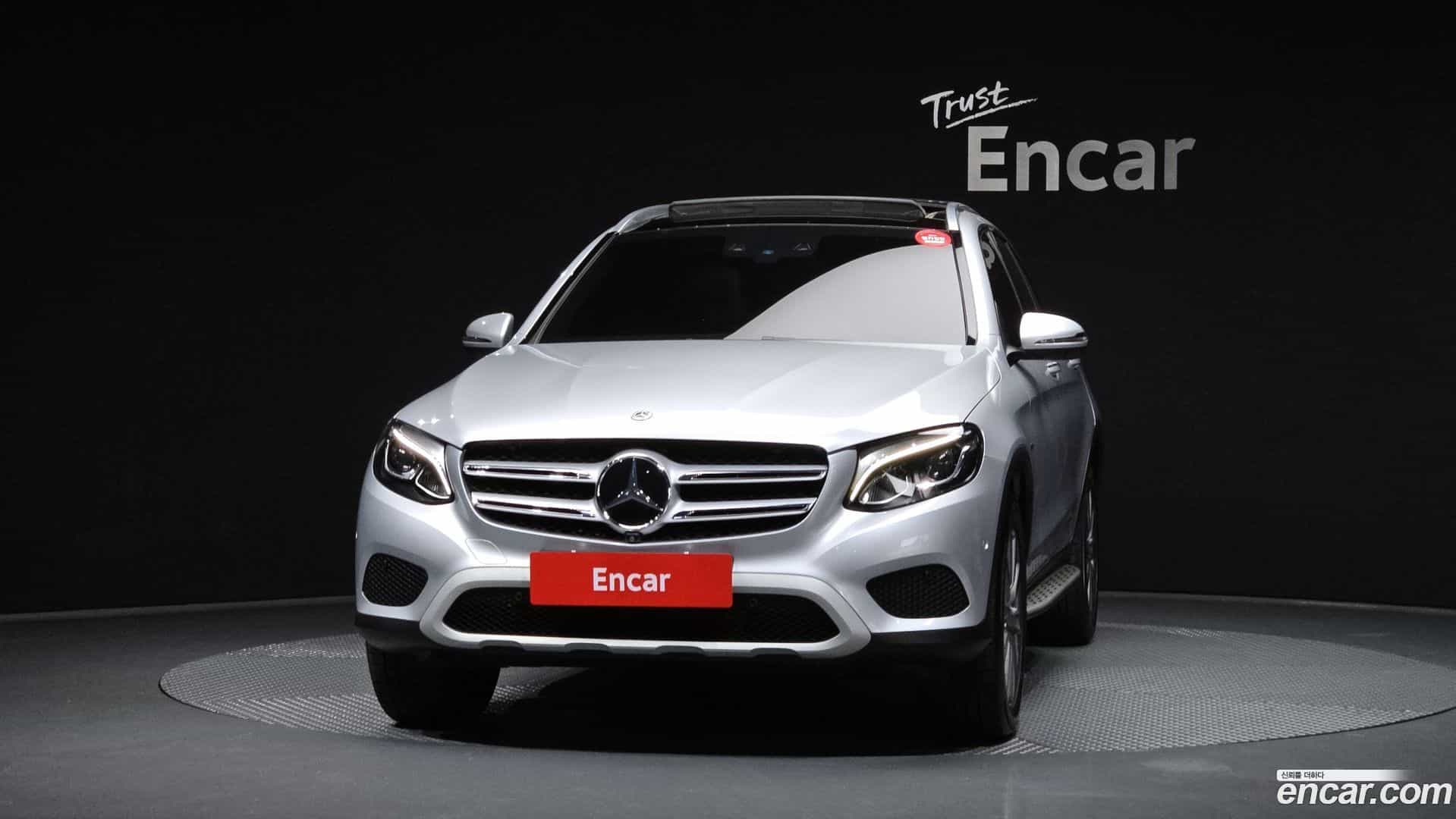 GLC-Class Mercedes-Benz 2018.11-OUTER-003