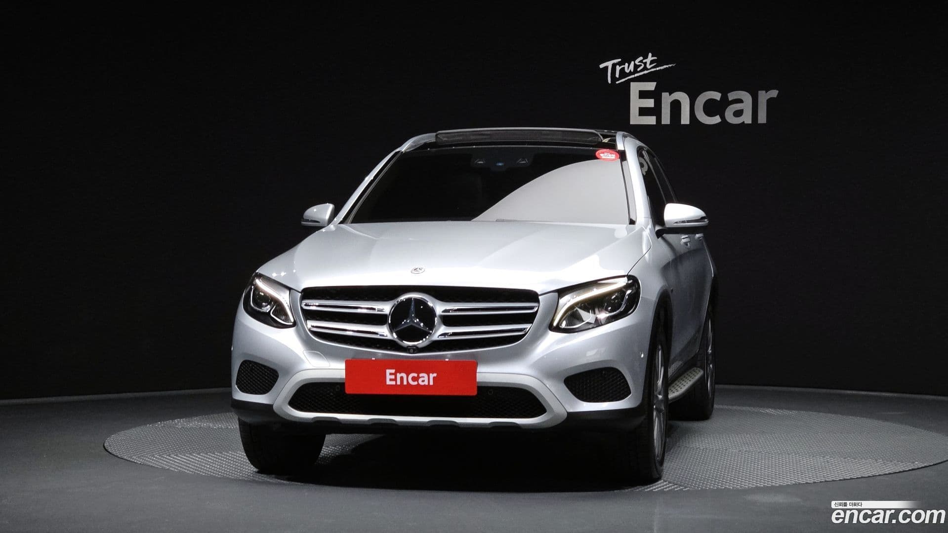 Main__Slider__Photo:GLC-Class Mercedes-Benz 2018.11-2