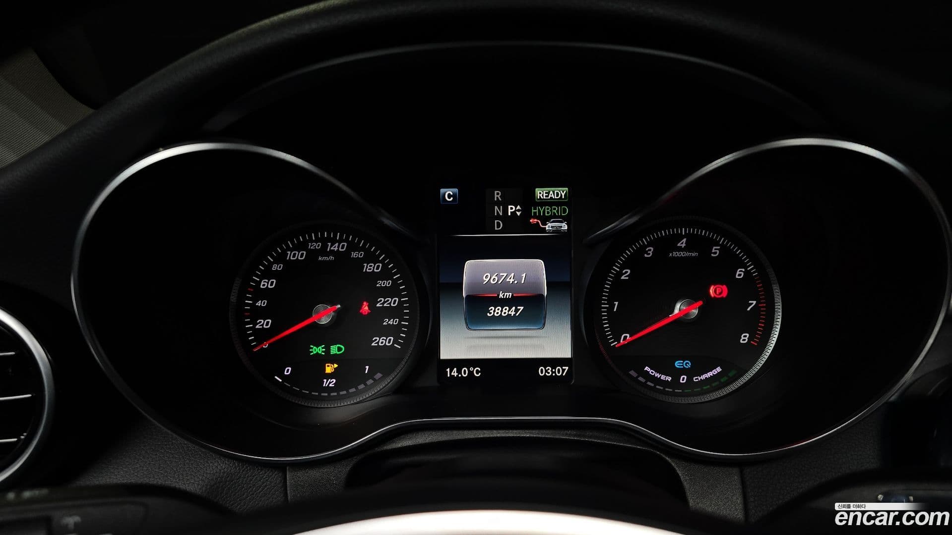 Main__Slider__Photo:GLC-Class Mercedes-Benz 2018.11-7