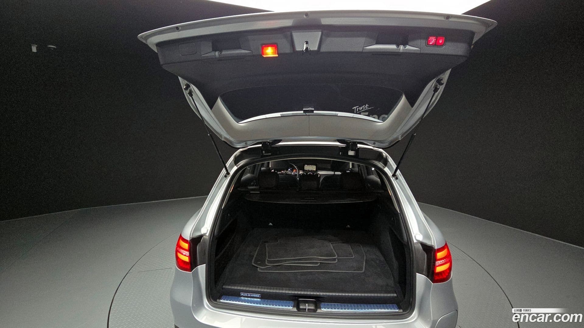 Main__Slider__Photo:GLC-Class Mercedes-Benz 2018.11-19