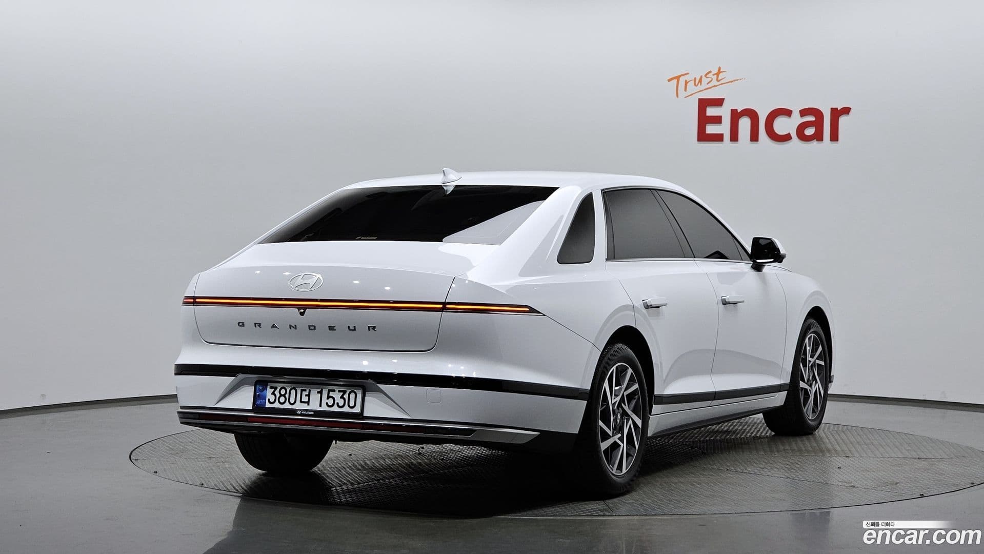 Main__Slider__Photo:Grandeur Hyundai 2025.2-1