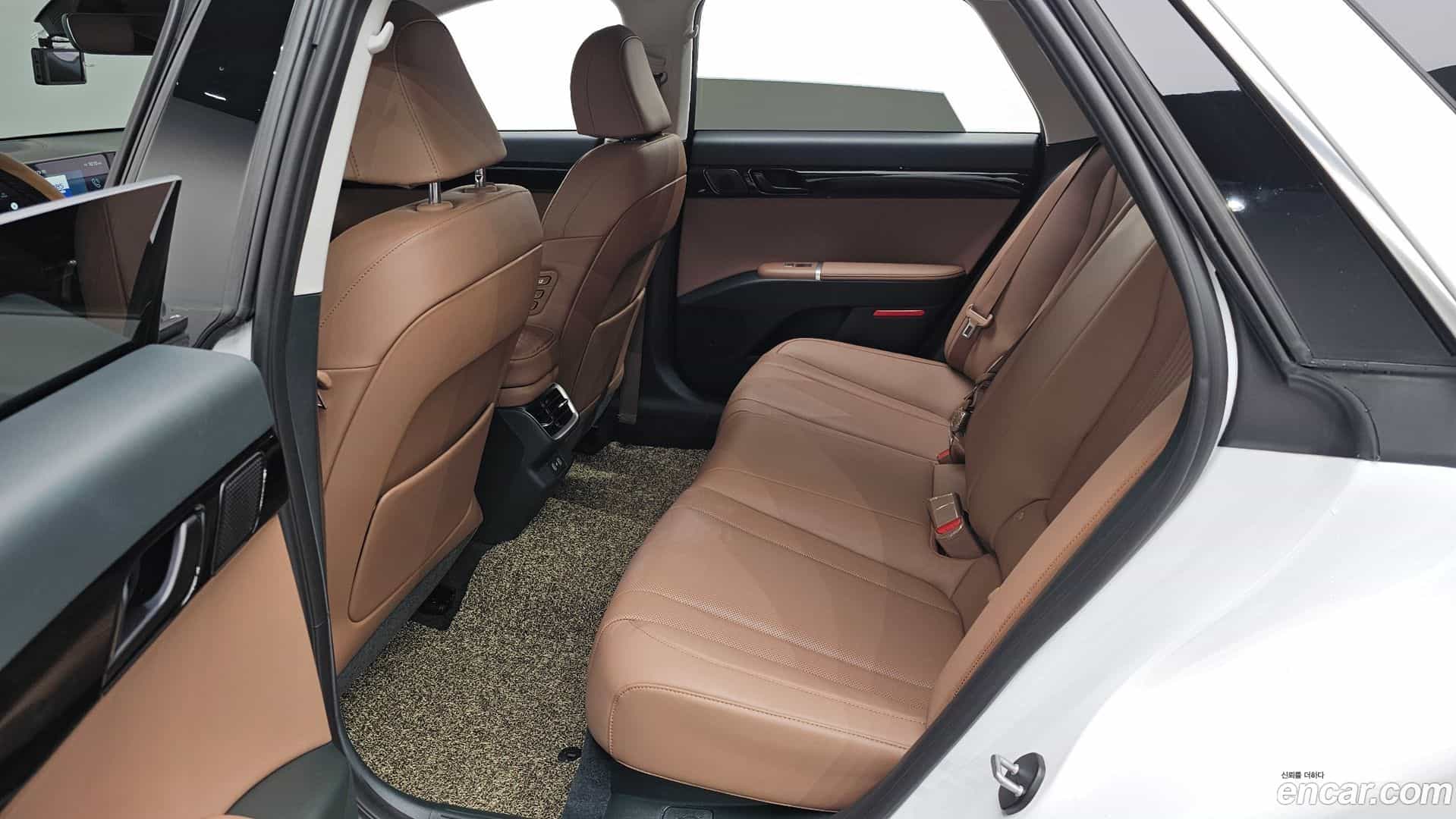 Grandeur Hyundai 2025.2-OPTION-016