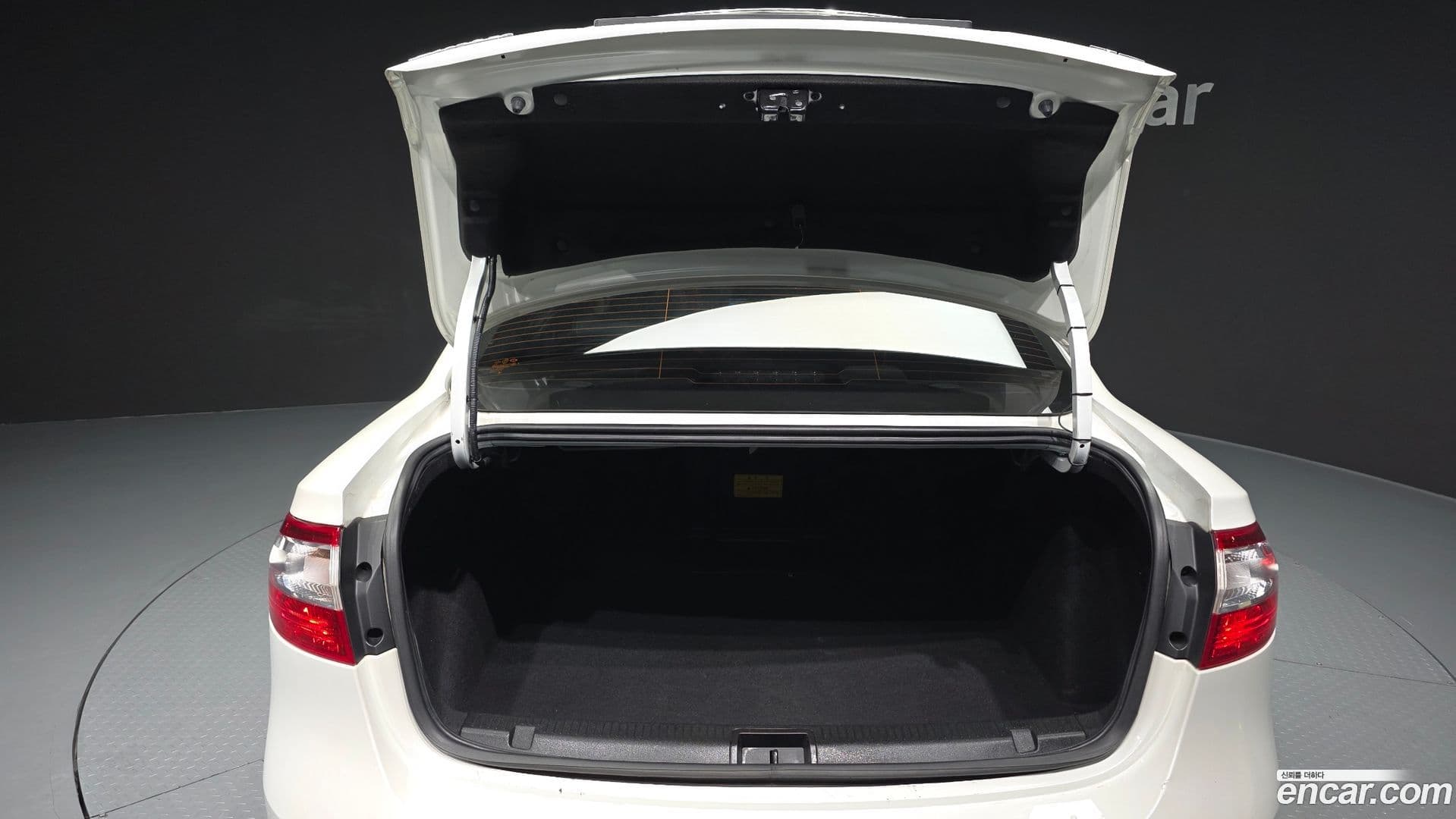 Main__Slider__Photo:SM3 Renault-KoreaSamsung 2013.6-19