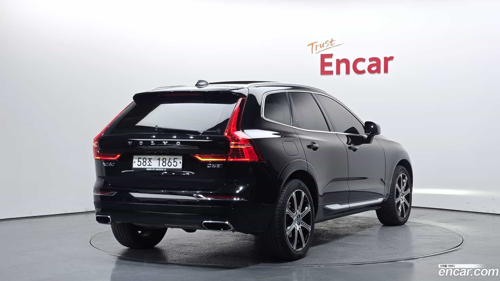 XC60 Volvo 2018.5-OUTER-002