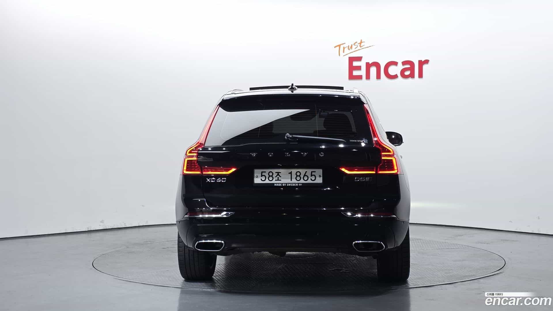 XC60 Volvo 2018.5-OUTER-004