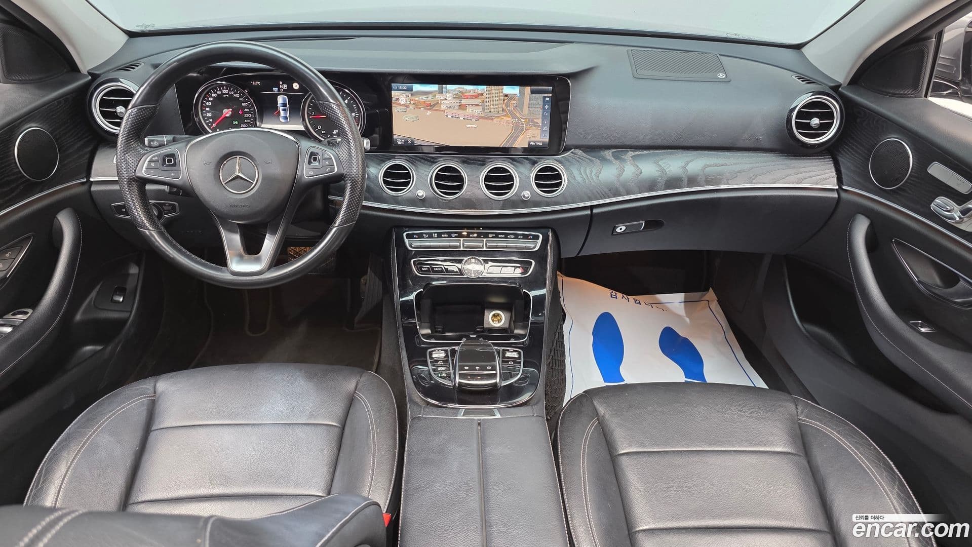 Main__Slider__Photo:E-Class Mercedes-Benz 2017.2-6