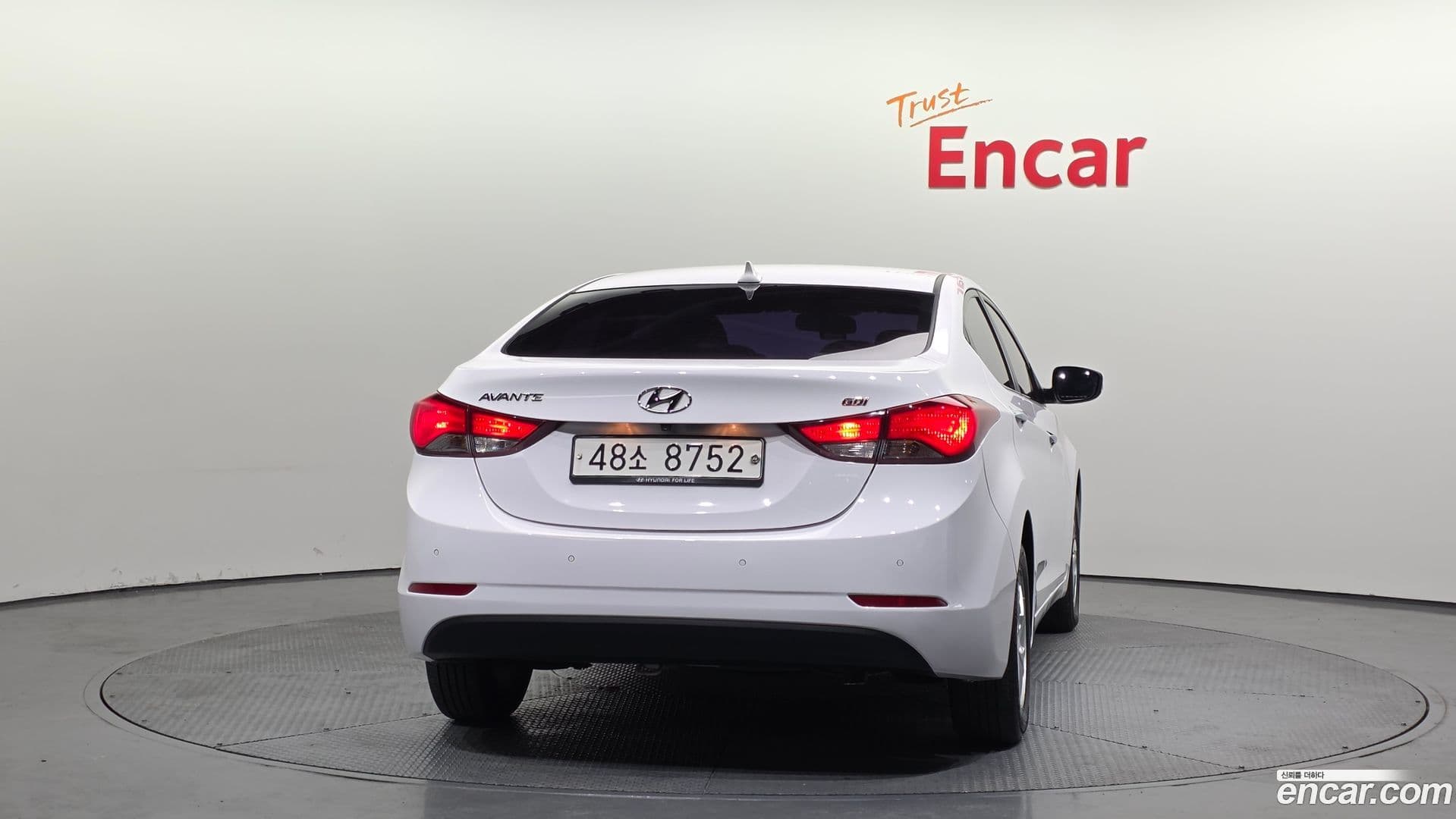 Main__Slider__Photo:AVANTE Hyundai 2014.9-3