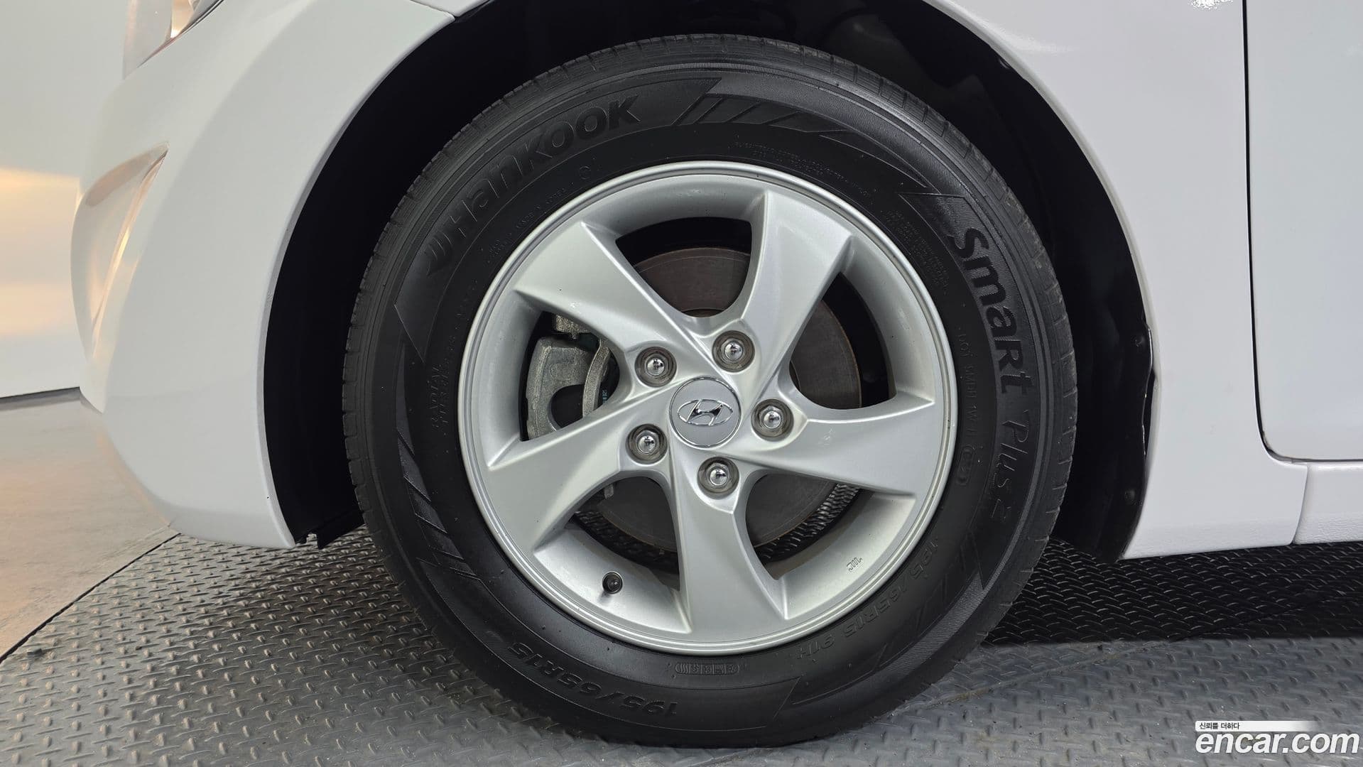 Main__Slider__Photo:AVANTE Hyundai 2014.9-4