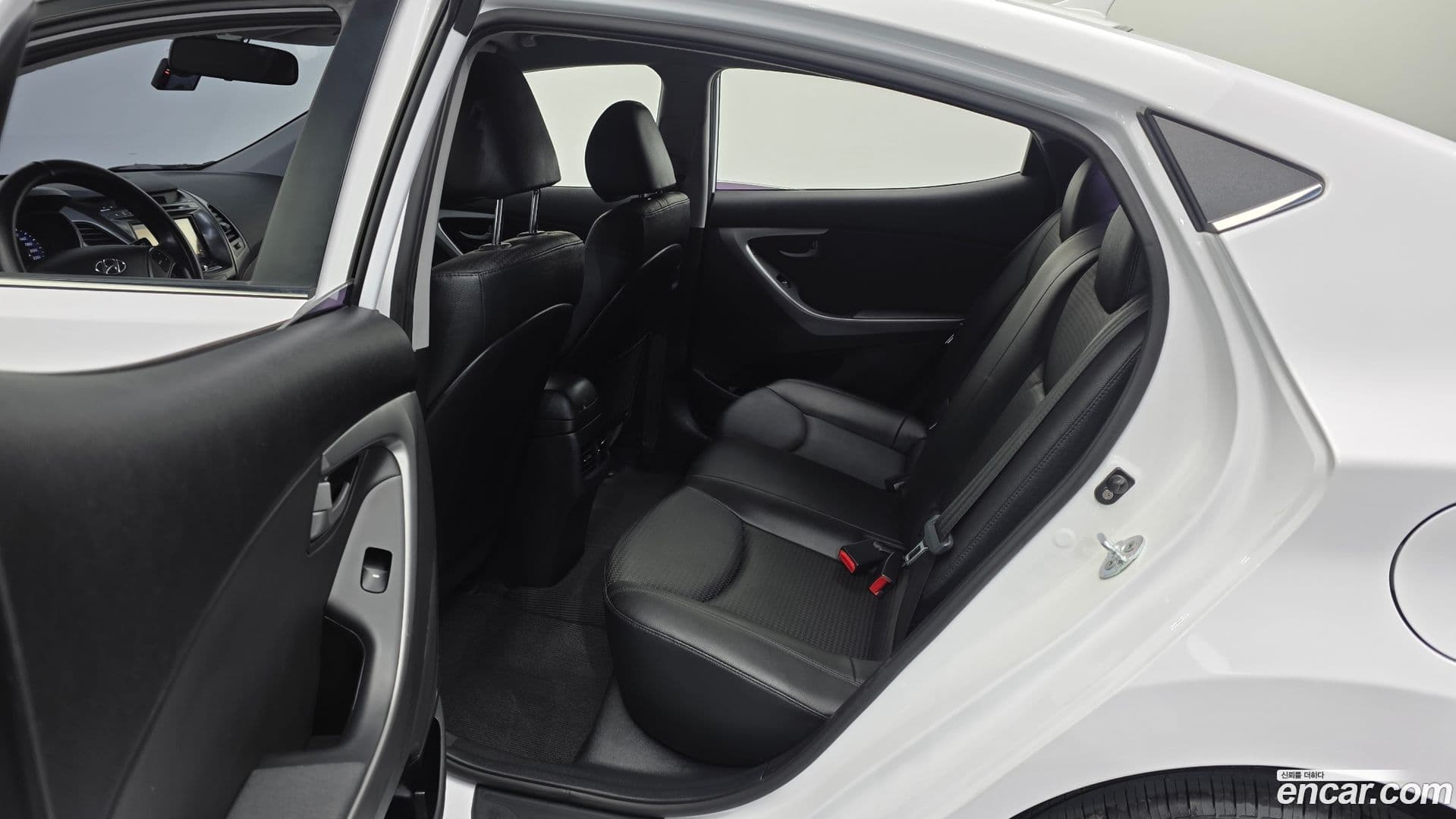 Main__Slider__Photo:AVANTE Hyundai 2014.9-10