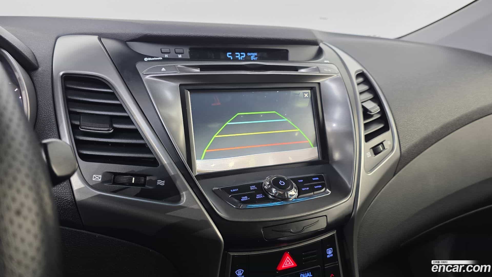 AVANTE Hyundai 2014.9-OPTION-023