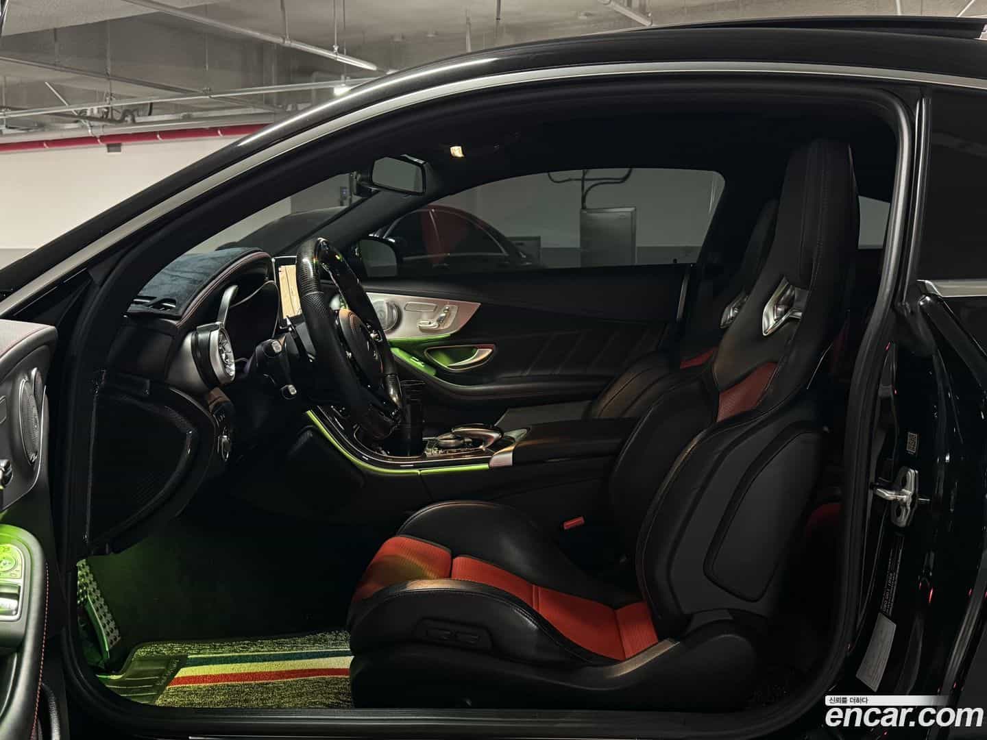 C-Class Mercedes-Benz 2017.1-INNER-010