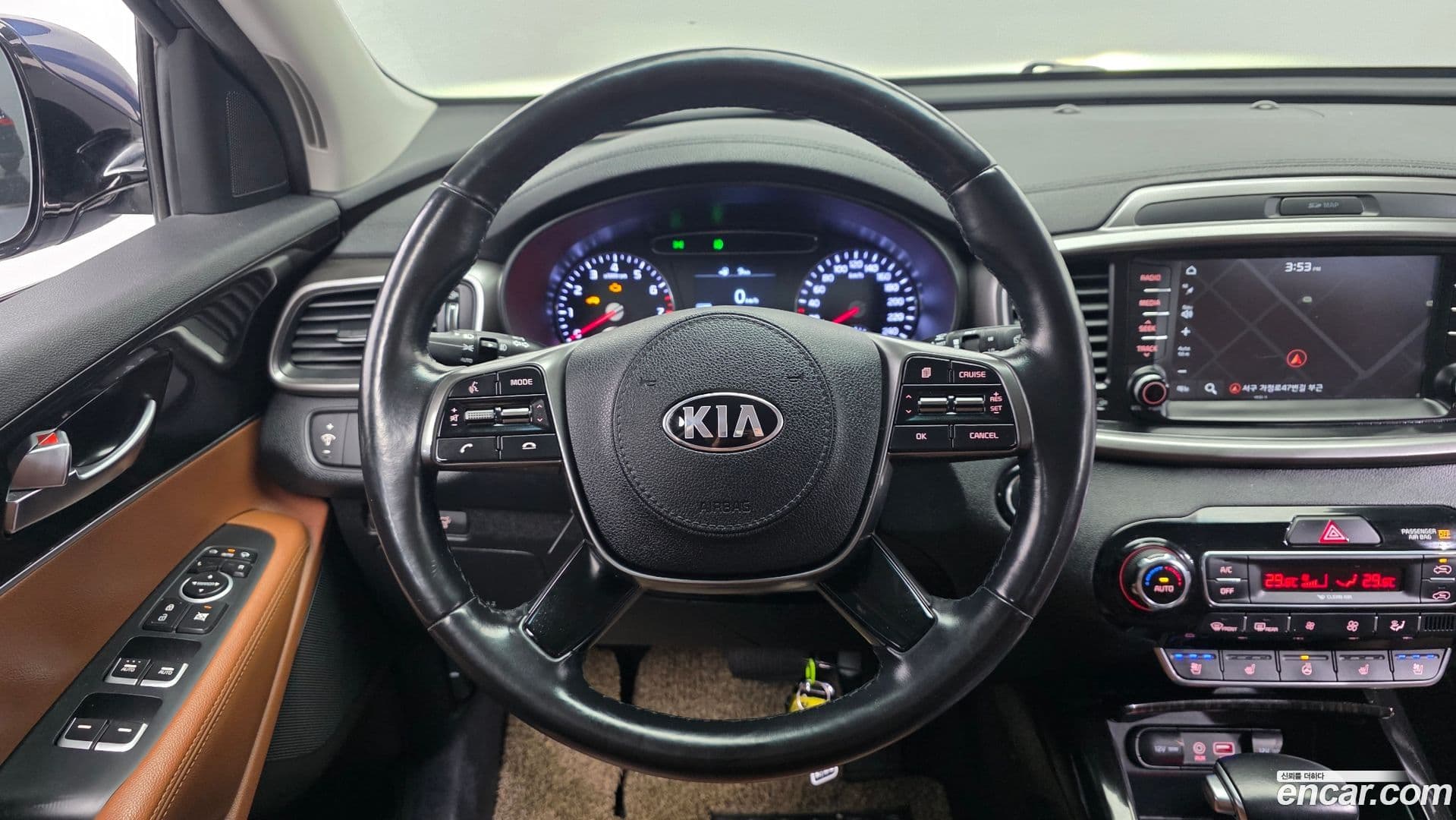 Main__Slider__Photo:Sorento Kia 2017.8-12