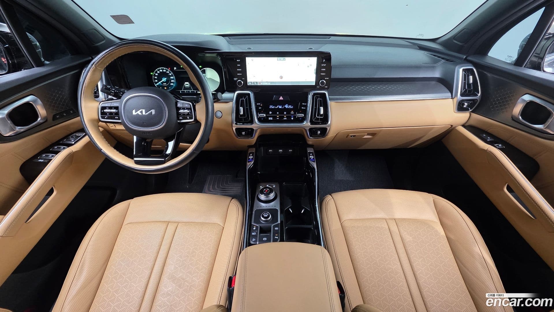 Main__Slider__Photo:Sorento Kia 2022.6-6