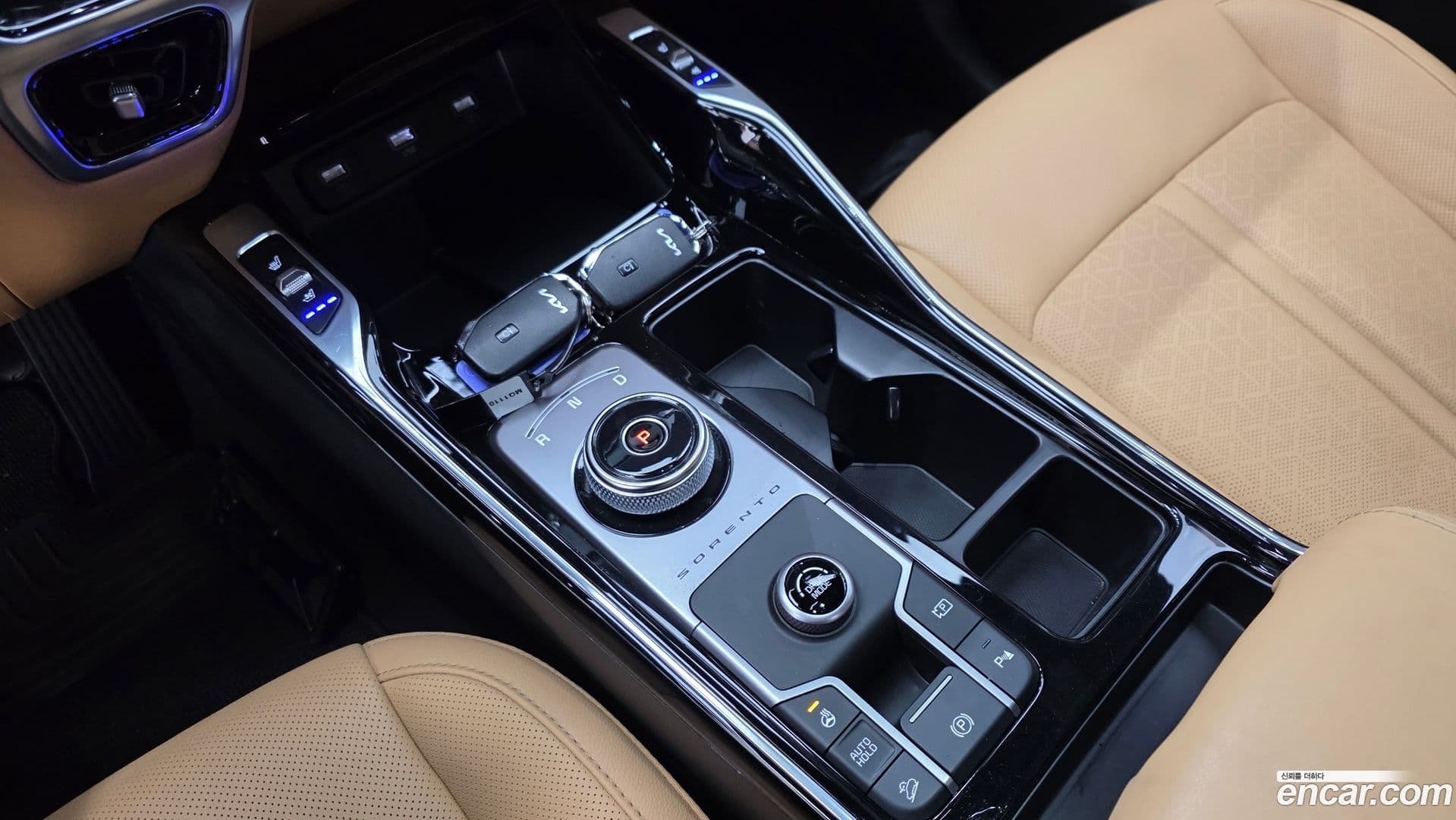 Main__Slider__Photo:Sorento Kia 2022.6-8