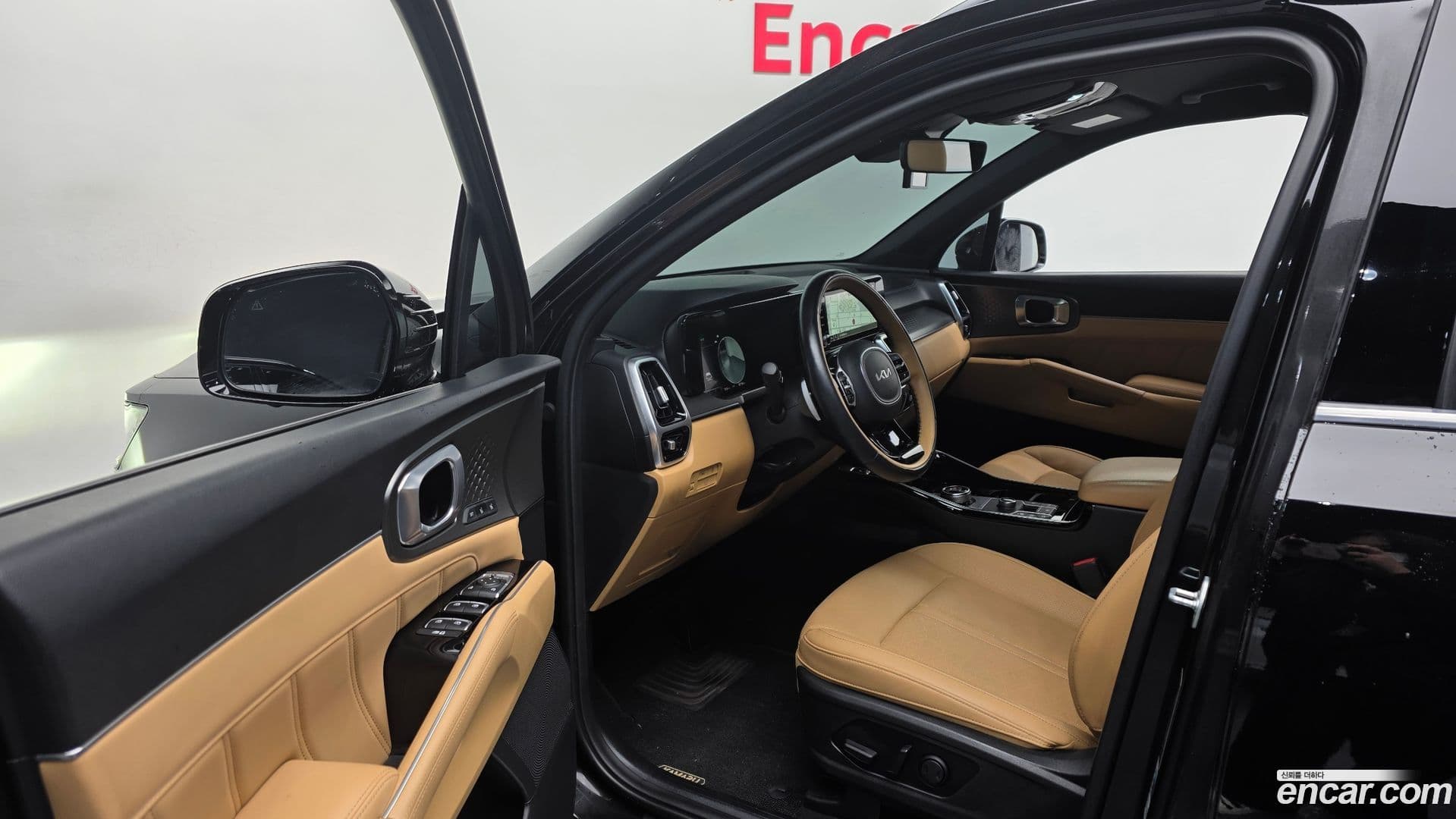 Main__Slider__Photo:Sorento Kia 2022.6-10