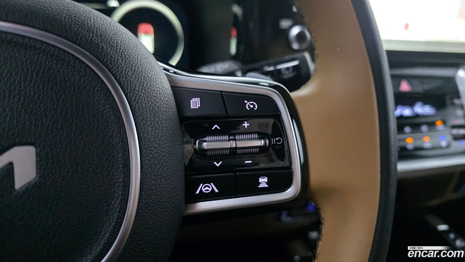 Main__Slider__Photo:Sorento Kia 2022.6-18