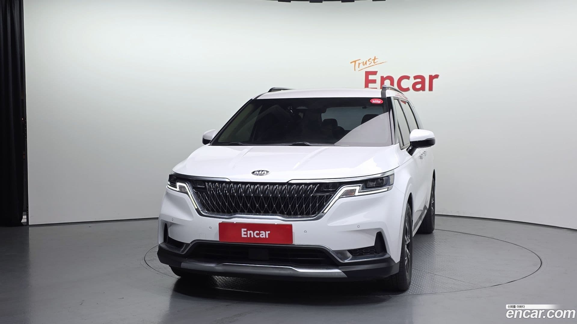 Main__Slider__Photo:Canival Kia 2021.1-2