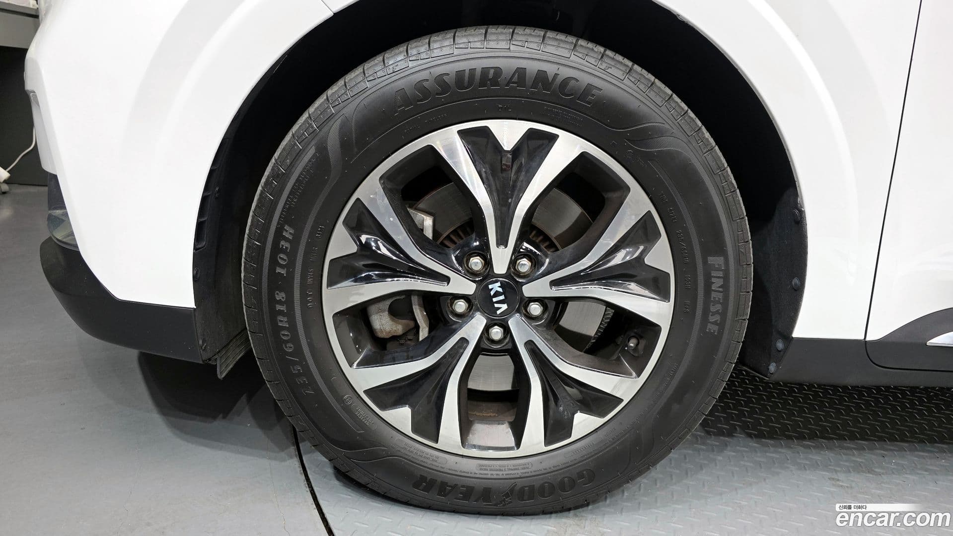 Main__Slider__Photo:Canival Kia 2021.1-4