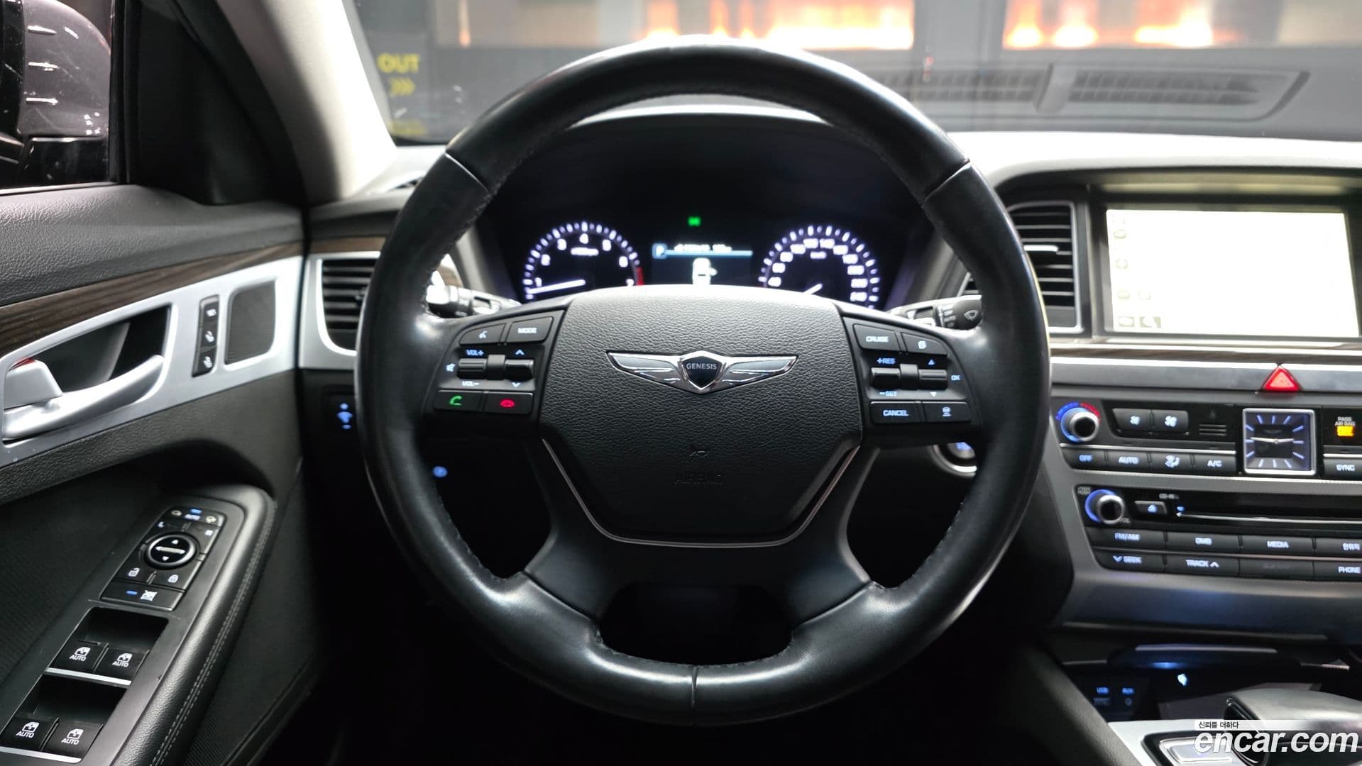 Main__Slider__Photo:G80 Genesis 2016.8-12