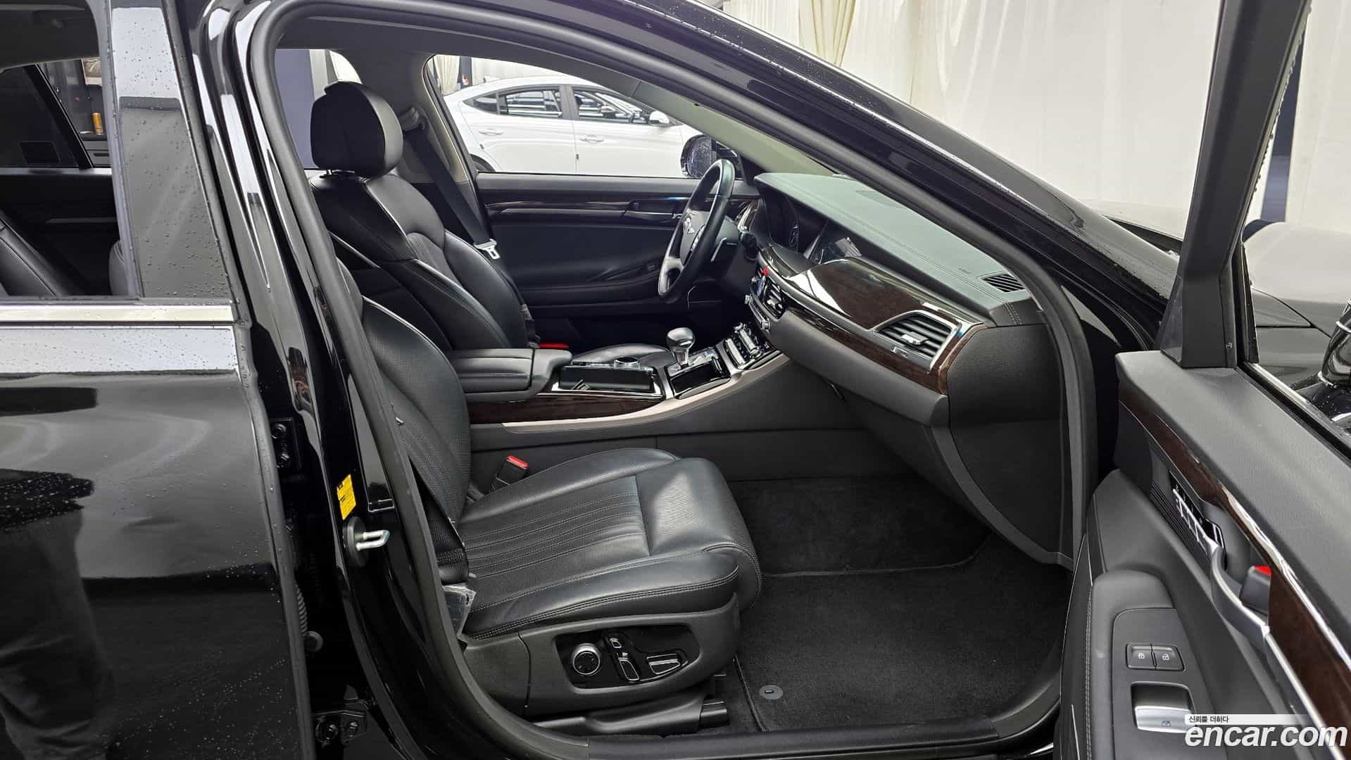 EQ900 Genesis 2016.2-OPTION-015